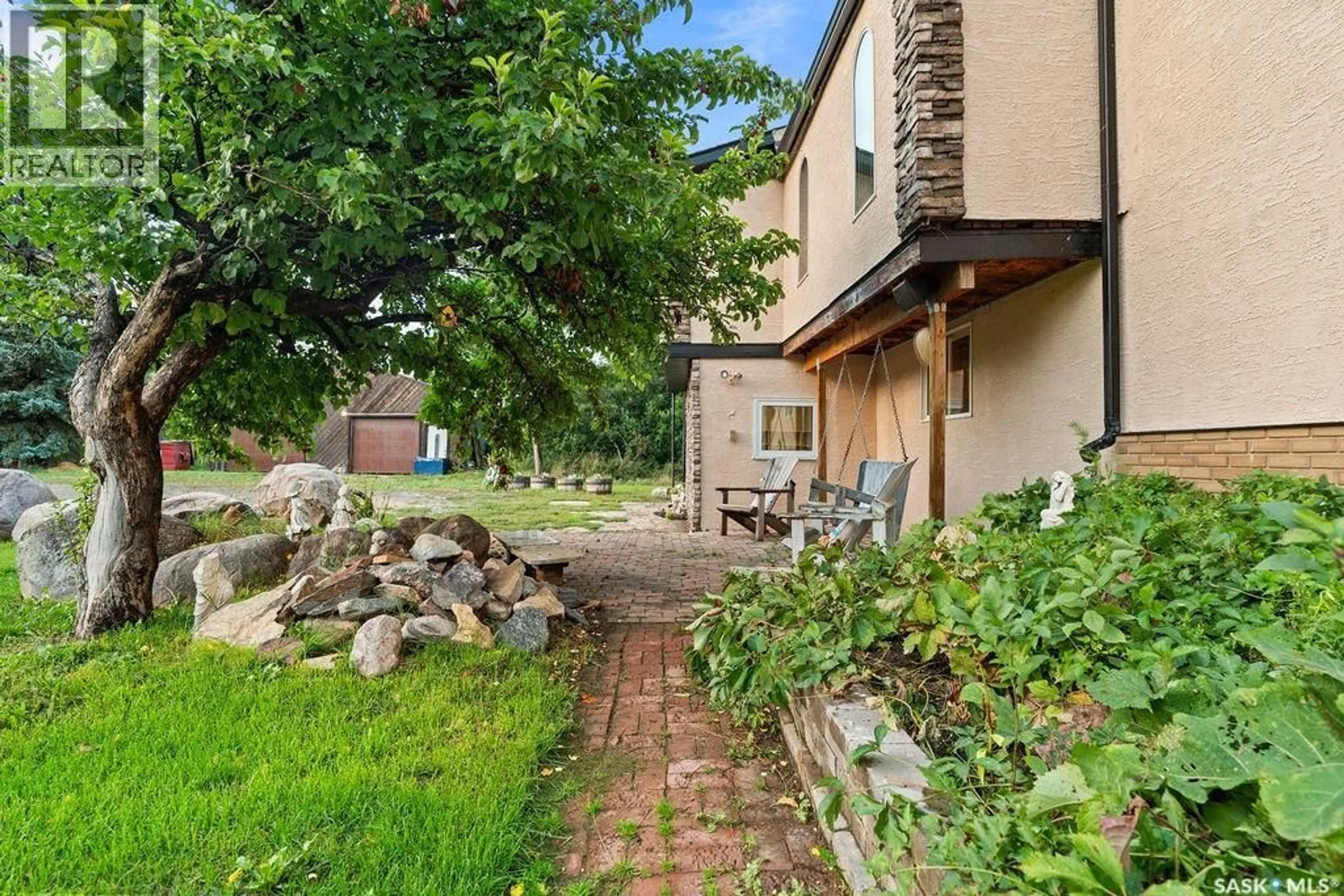 Patio, street for THE GRANGE, South Qu'Appelle Rm No. 157 Saskatchewan S0G0E0