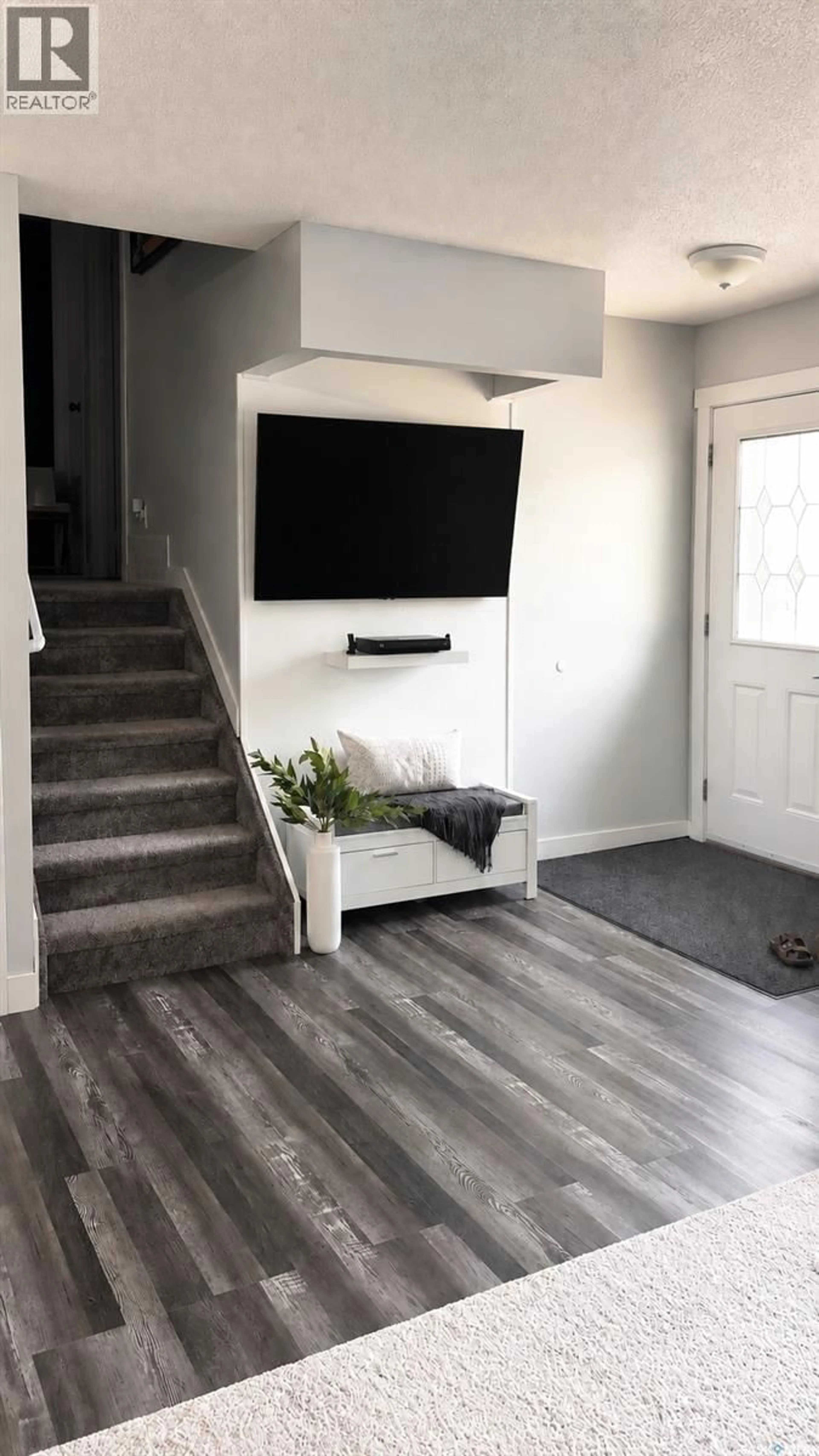 Indoor entryway for 315 HEARN STREET, Outlook Saskatchewan S0L2N0