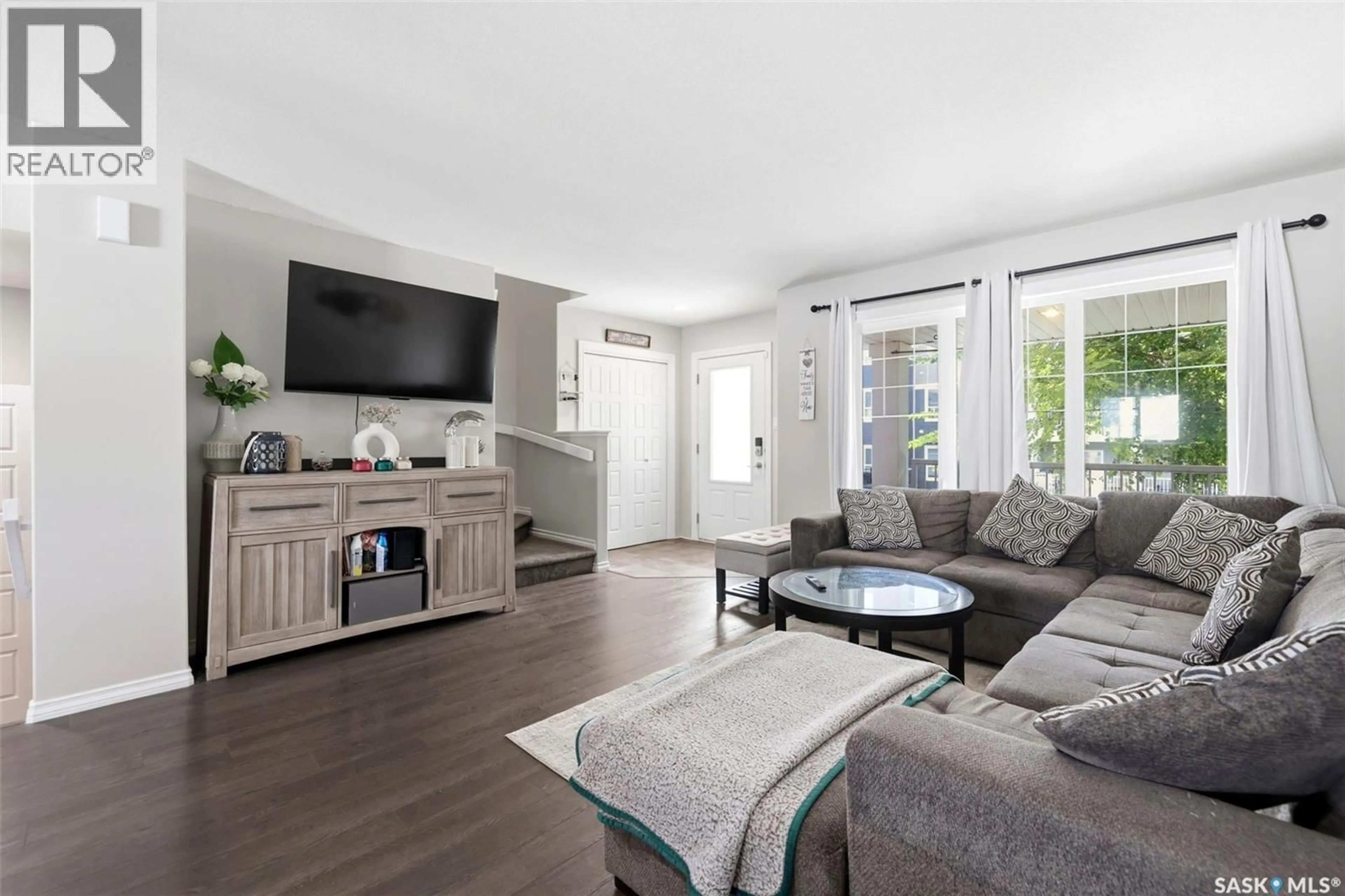Living room with furniture, unknown for 5544 PREFONTAINE AVENUE, Regina Saskatchewan S4W0M8