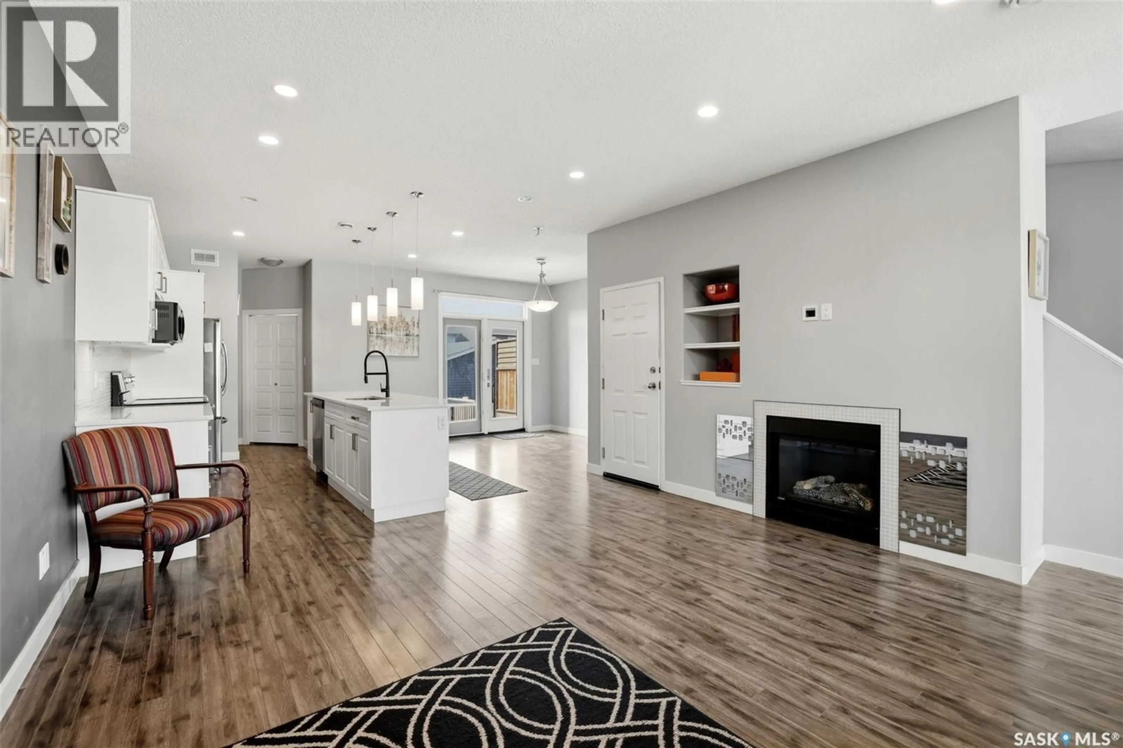 Unknown for E - 4129 GREEN OLIVE WAY, Regina Saskatchewan S4V1P8