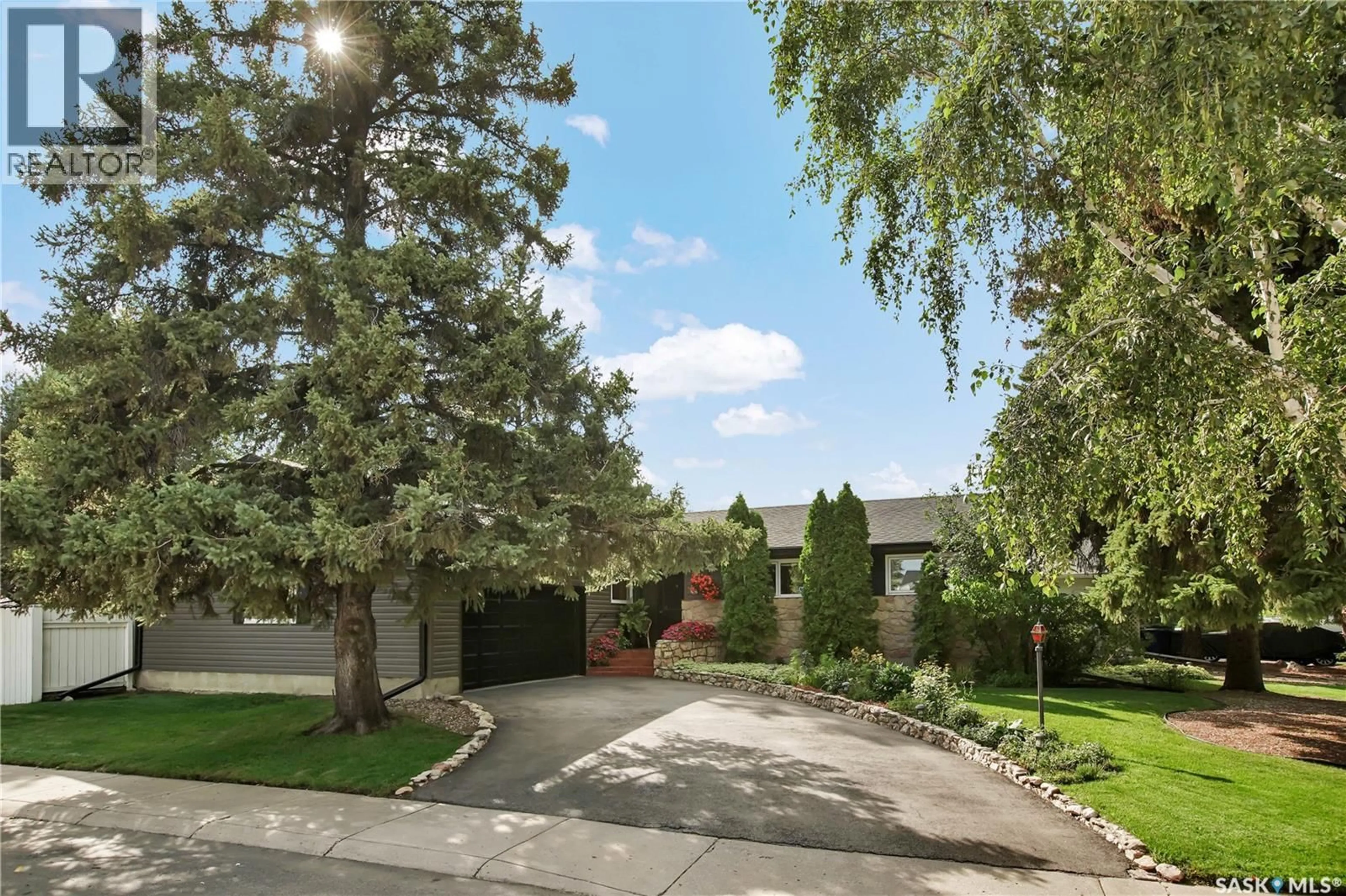 Unknown for 30 YALE CRESCENT, Saskatoon Saskatchewan S7H3P7