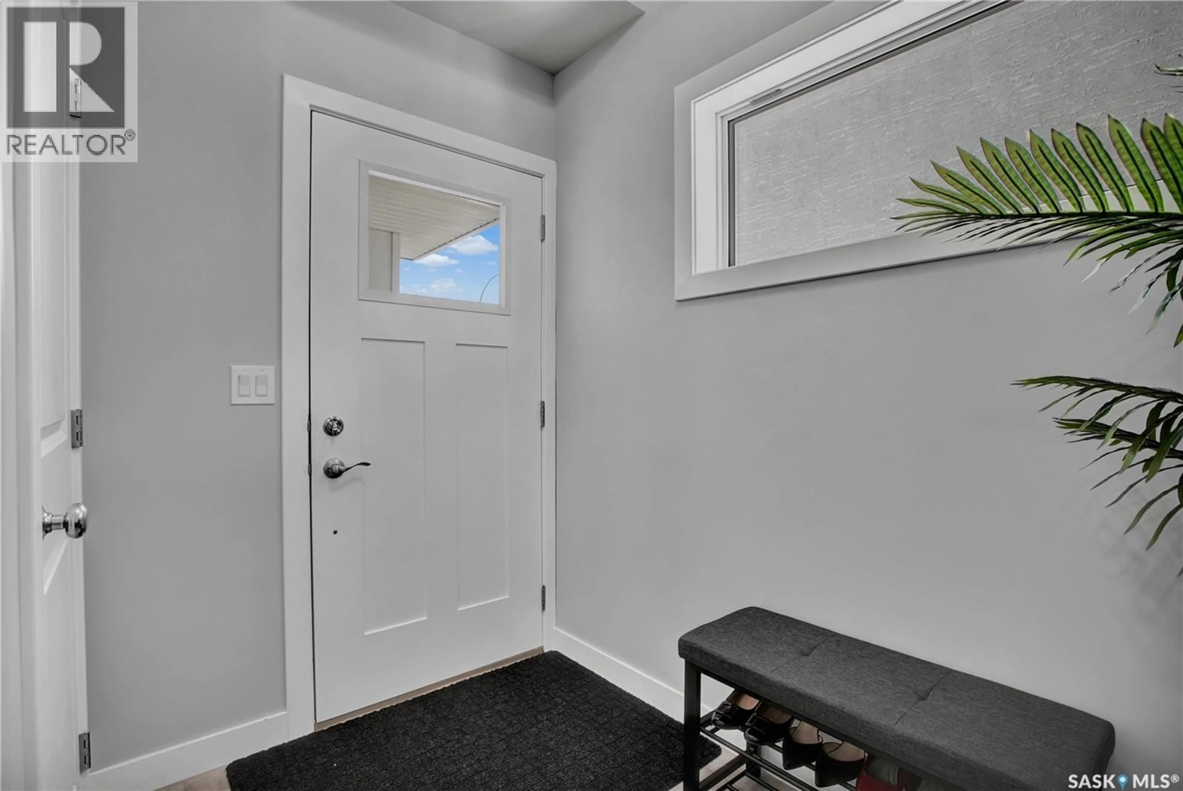 Indoor entryway for 143 BARRETT STREET, Saskatoon Saskatchewan S7W0Z8