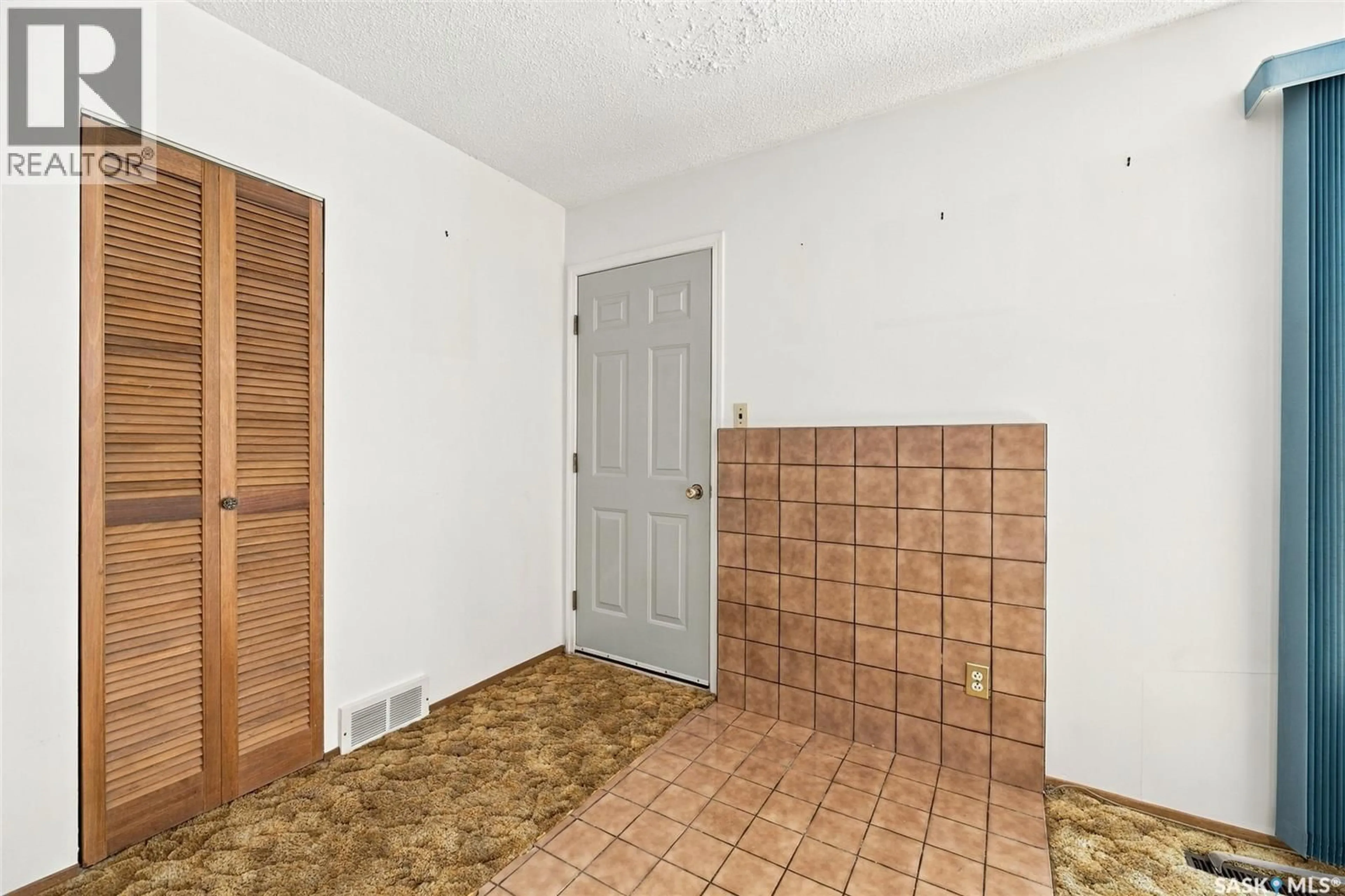 Unknown for 313 7TH AVENUE, Rosetown Saskatchewan S0L2V0
