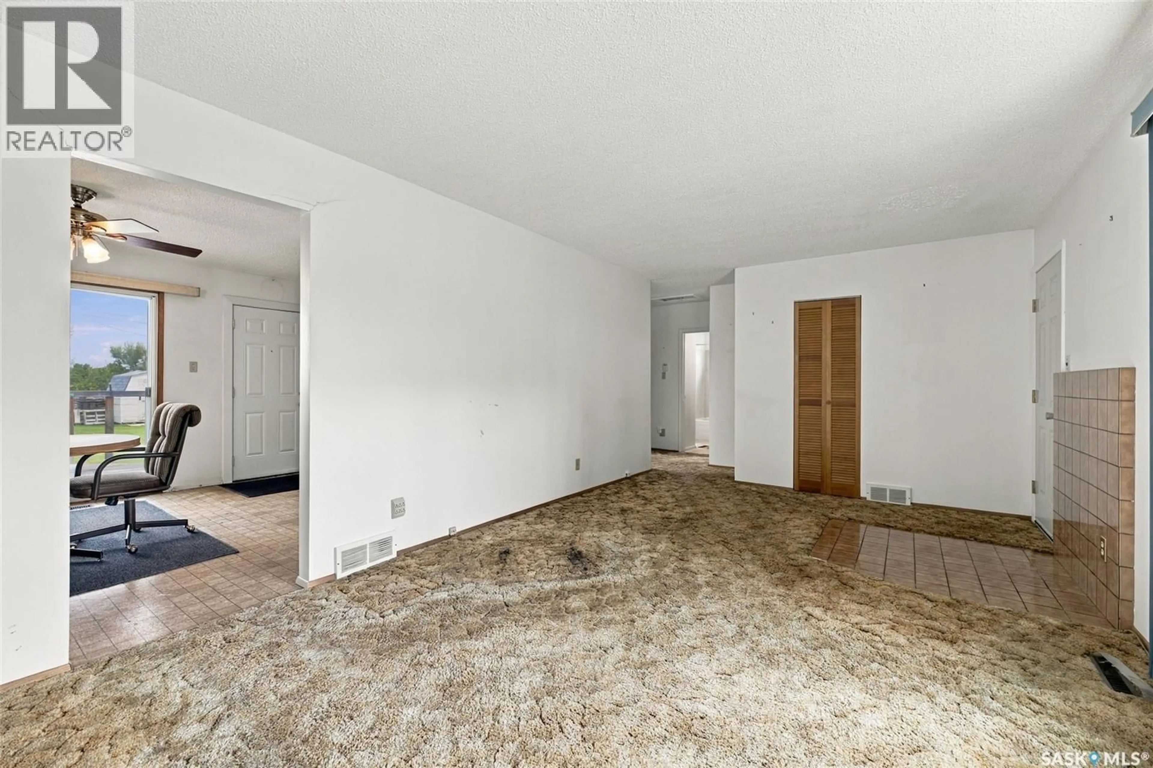A pic of a room for 313 7TH AVENUE, Rosetown Saskatchewan S0L2V0