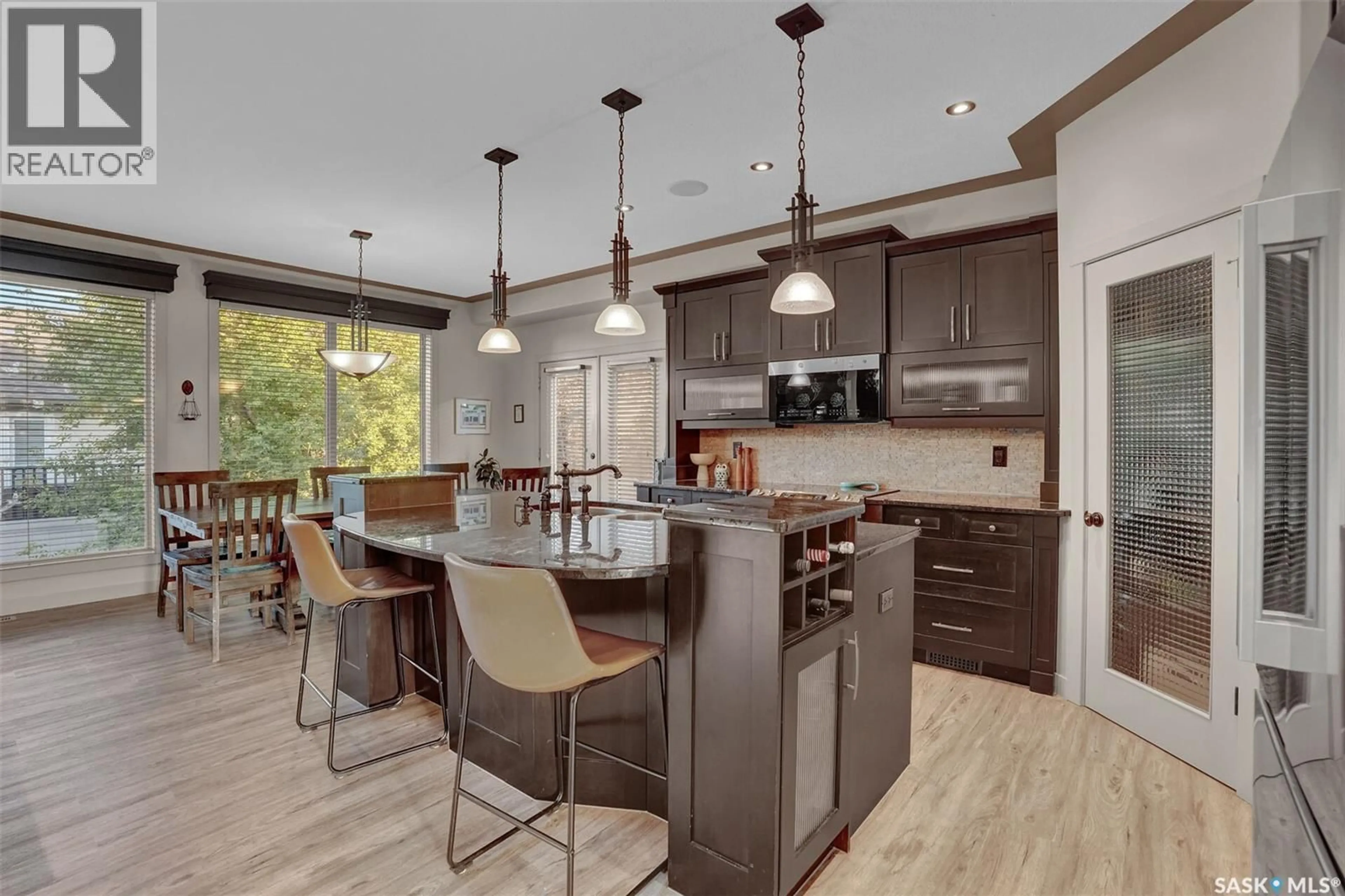 Open concept kitchen, unknown for 4635 ELLARD COURT, Regina Saskatchewan S4X0B3