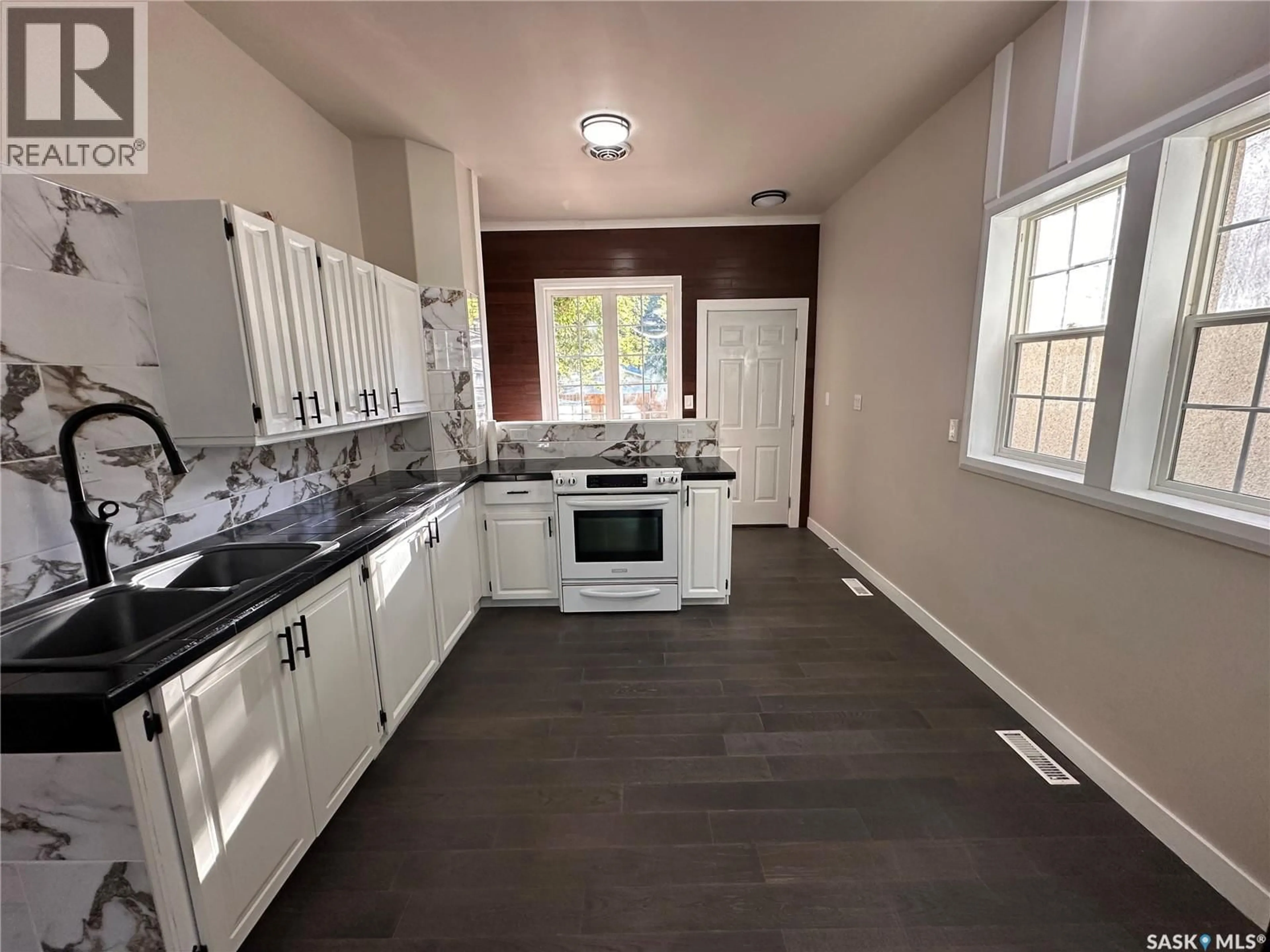 Standard kitchen, unknown for 1917 TORONTO STREET, Regina Saskatchewan S4R8L1