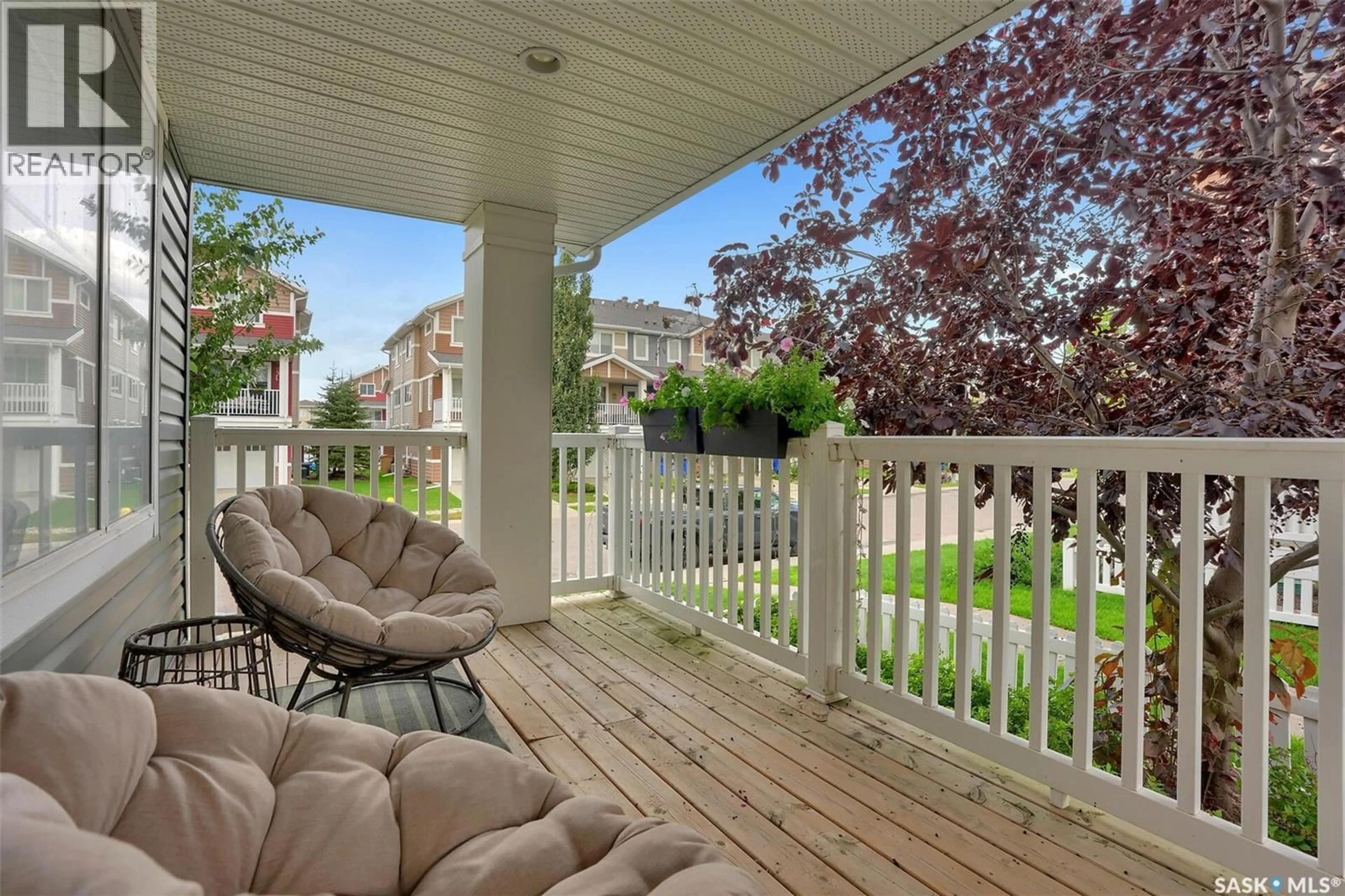 Patio, street for 29 - 5722 GORDON AVENUE, Regina Saskatchewan S4W0M1