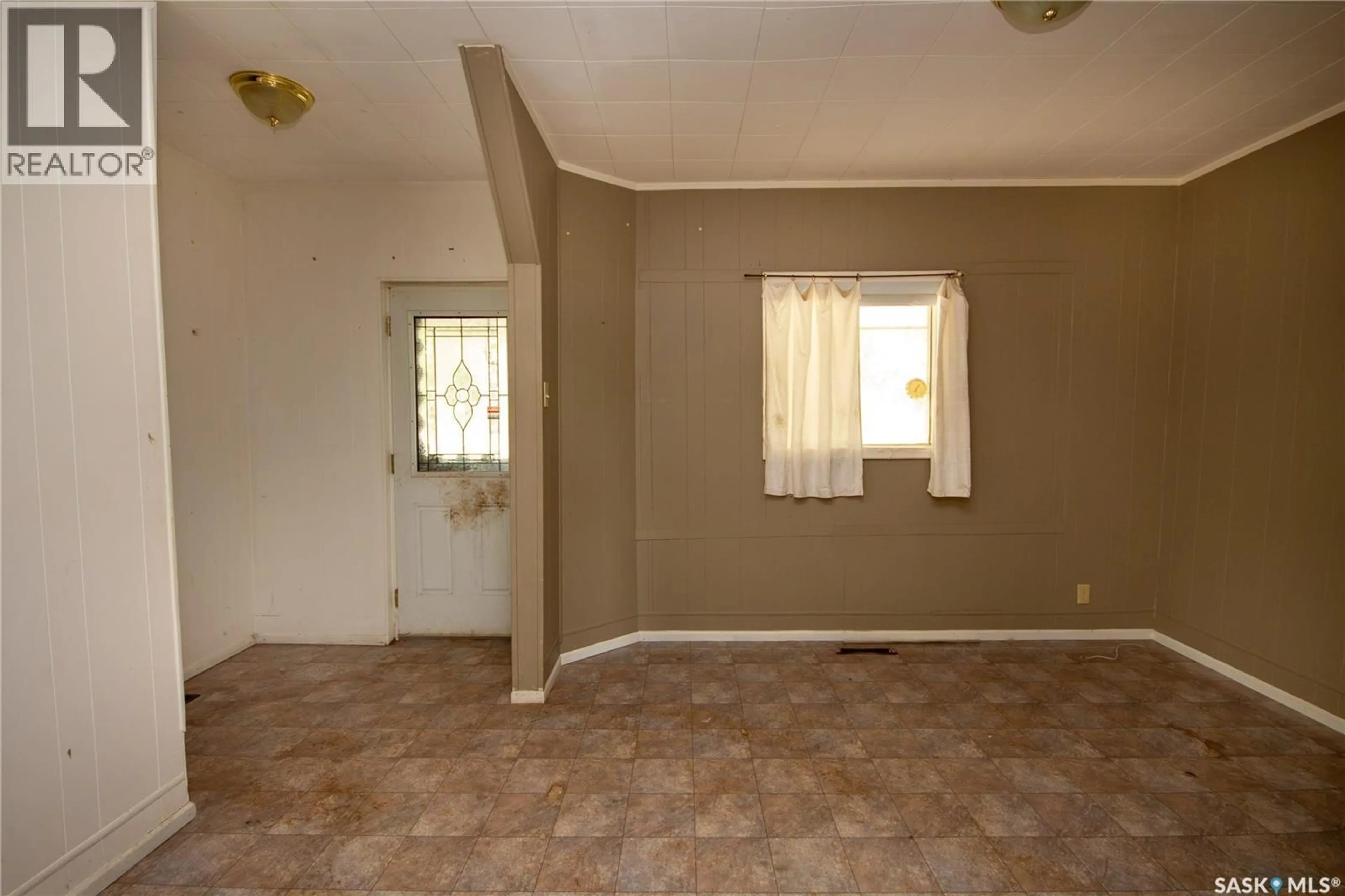 A pic of a room for 772 101ST STREET, North Battleford Saskatchewan S9A0Z1