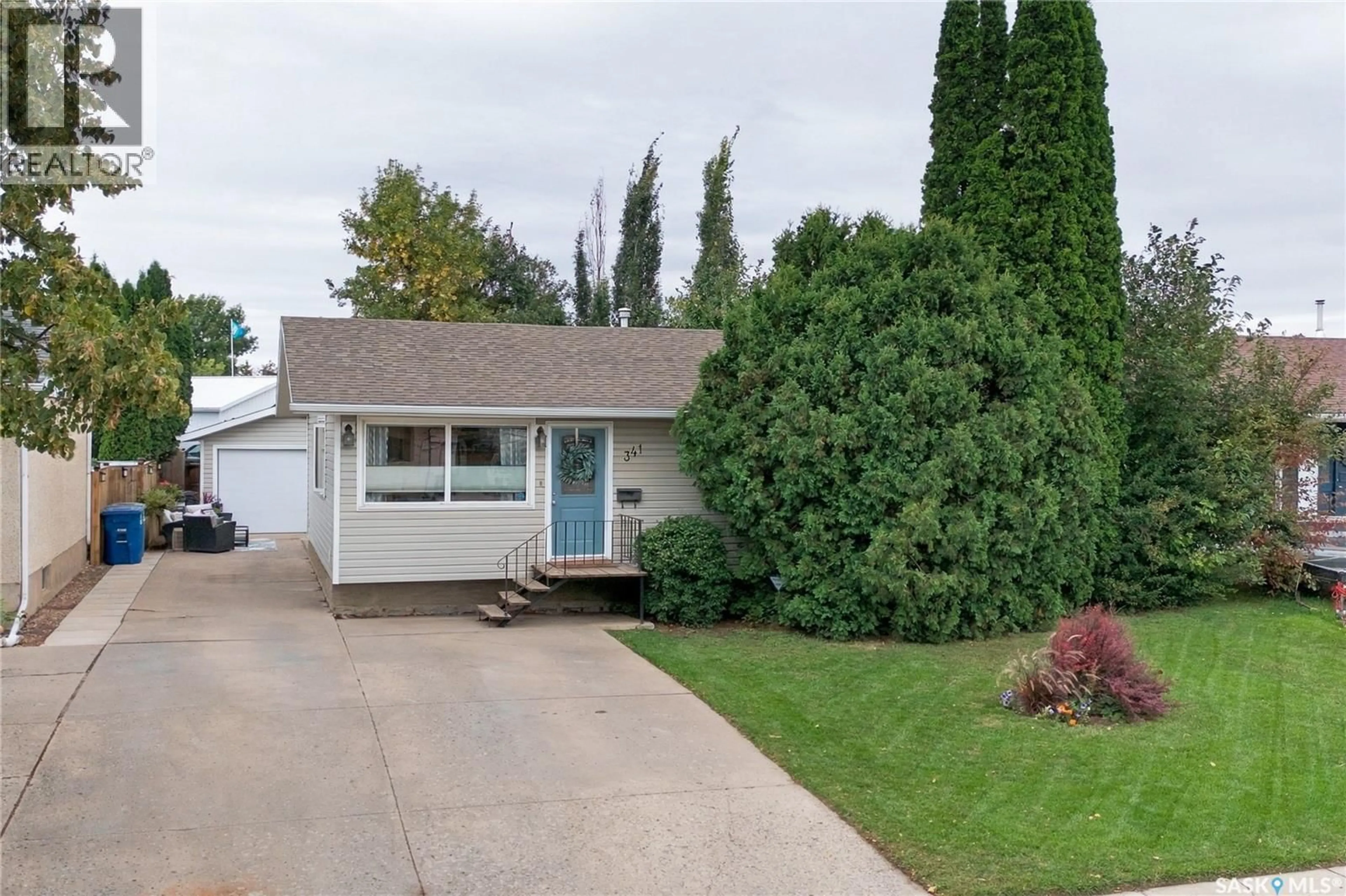 Home with vinyl exterior material, street for 341 BOYCHUK DRIVE, Saskatoon Saskatchewan S7H4J8