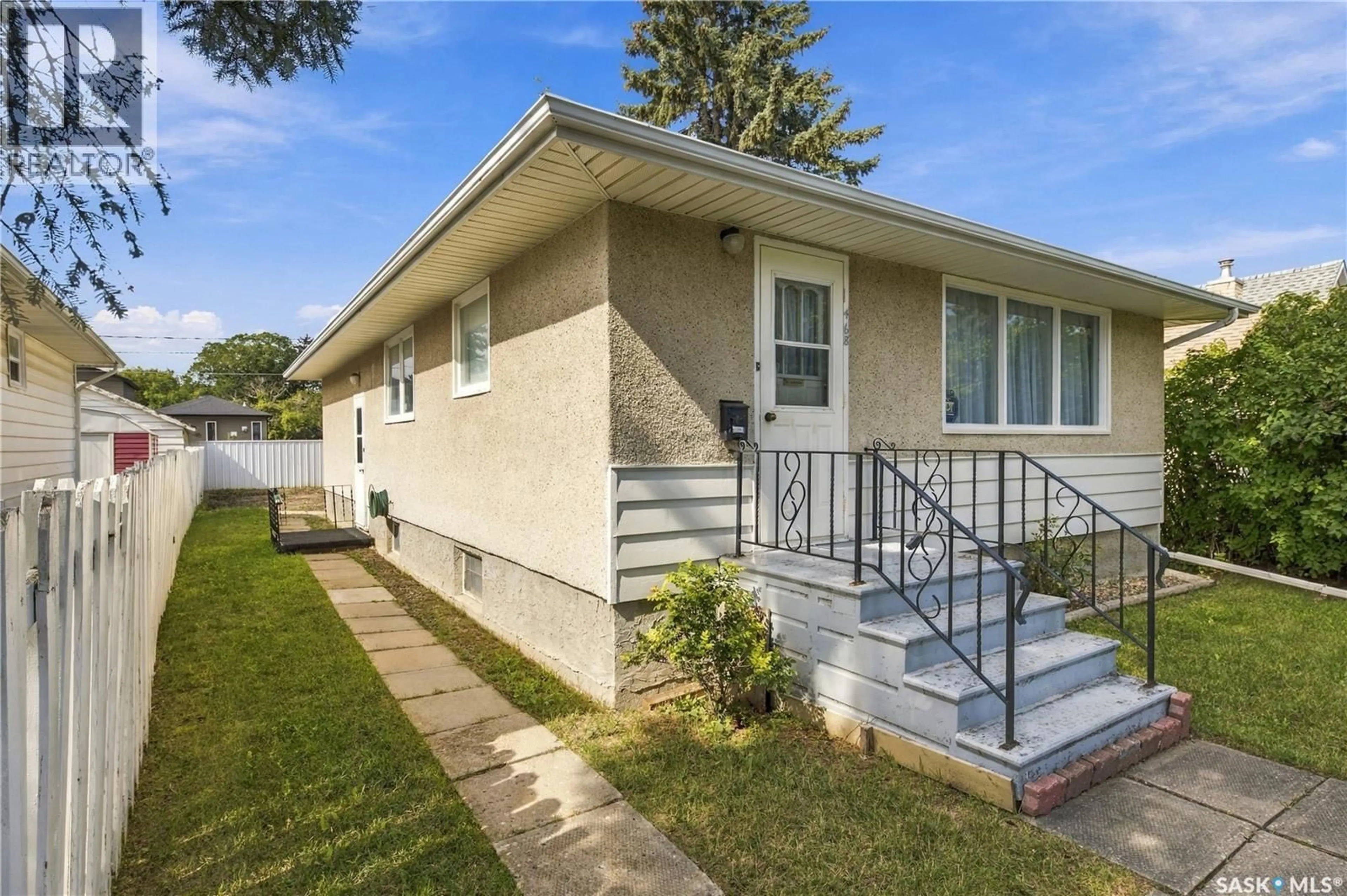 Home with vinyl exterior material, street for 468 ST JOHN STREET, Regina Saskatchewan S4R1R3