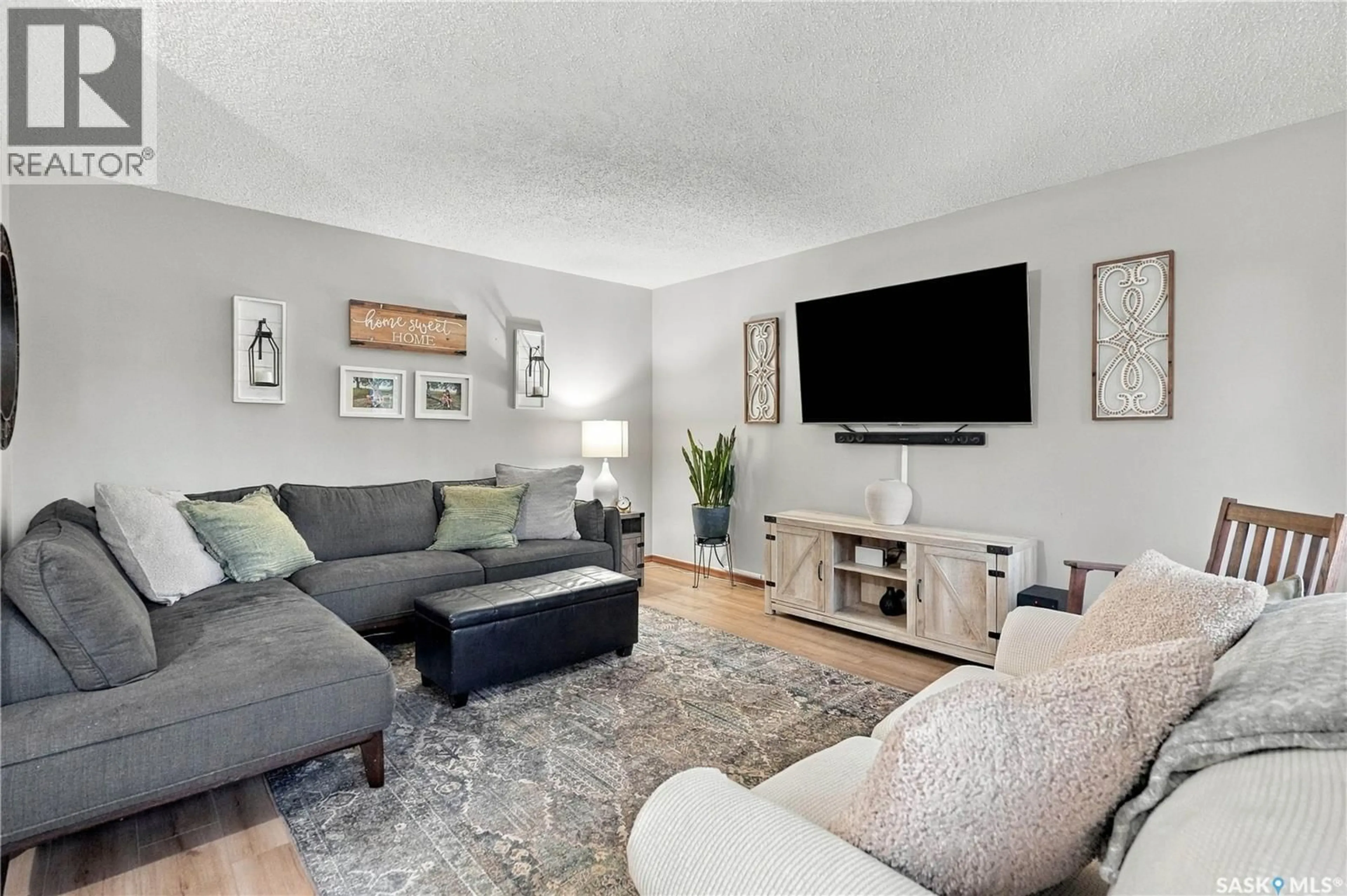 Living room with furniture, unknown for 2930 KUTARNA CRESCENT, Regina Saskatchewan S4V0T3