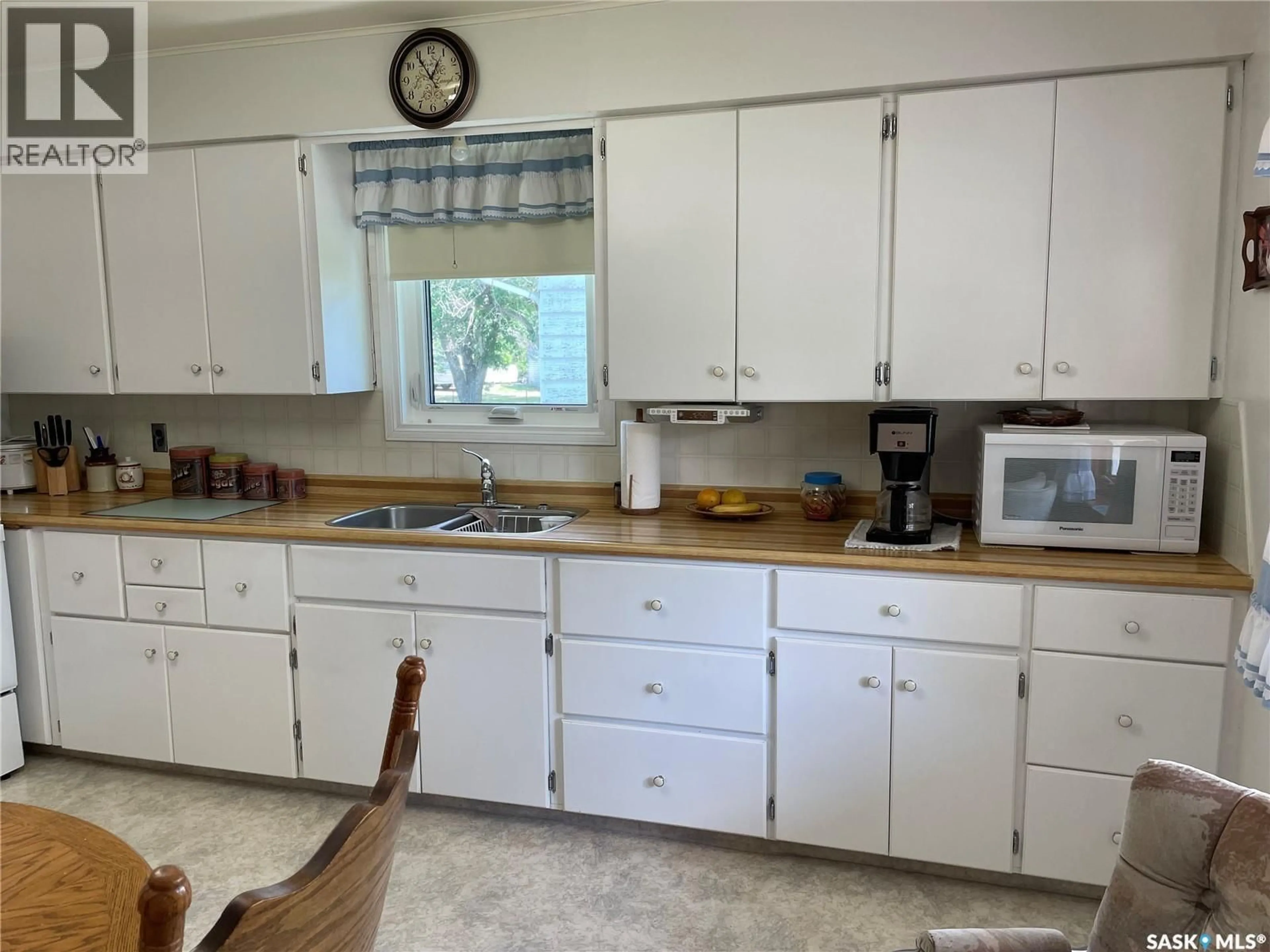 Standard kitchen, unknown for 758 SASKATCHEWAN AVENUE, Milden Saskatchewan S0L2L0
