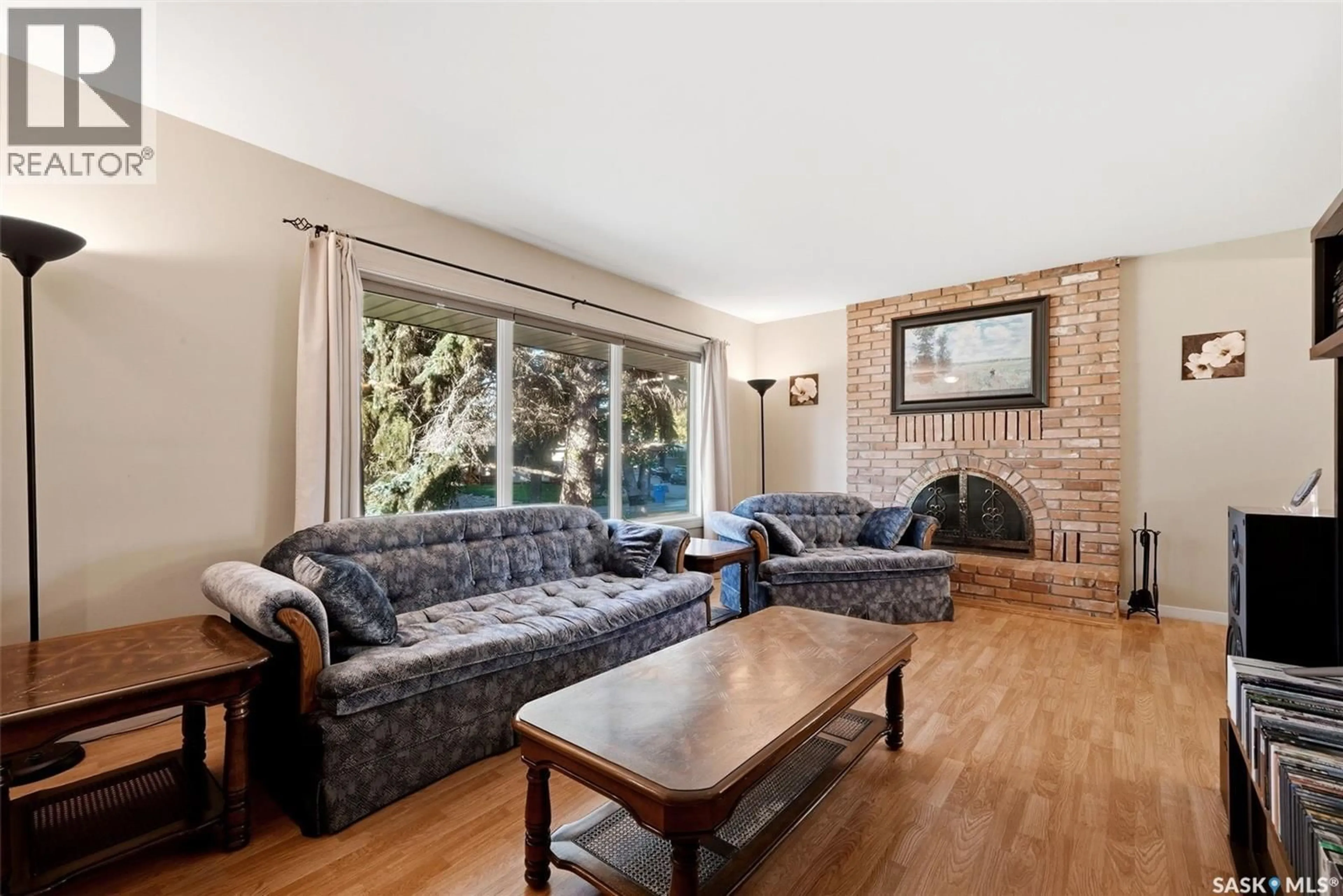 Living room with furniture, unknown for 69 DARKE CRESCENT, Regina Saskatchewan S4S3Y1