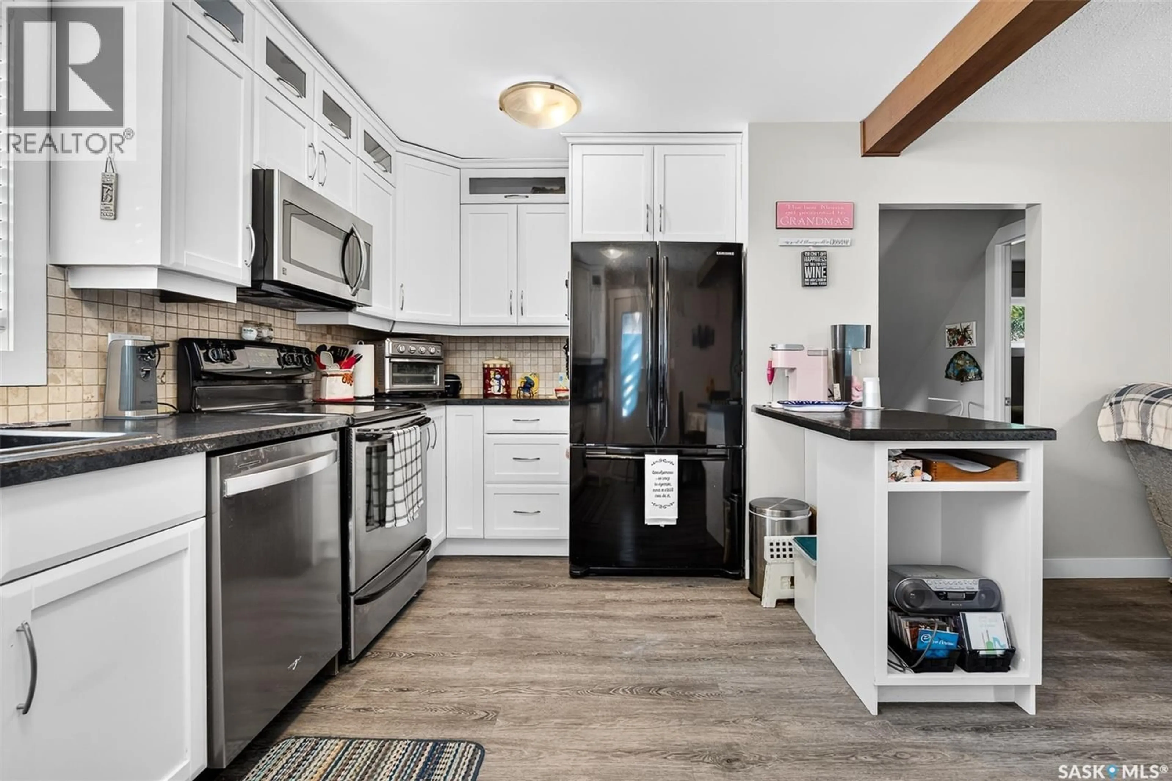Open concept kitchen, unknown for 1242 4TH AVENUE, Moose Jaw Saskatchewan S6H1J4