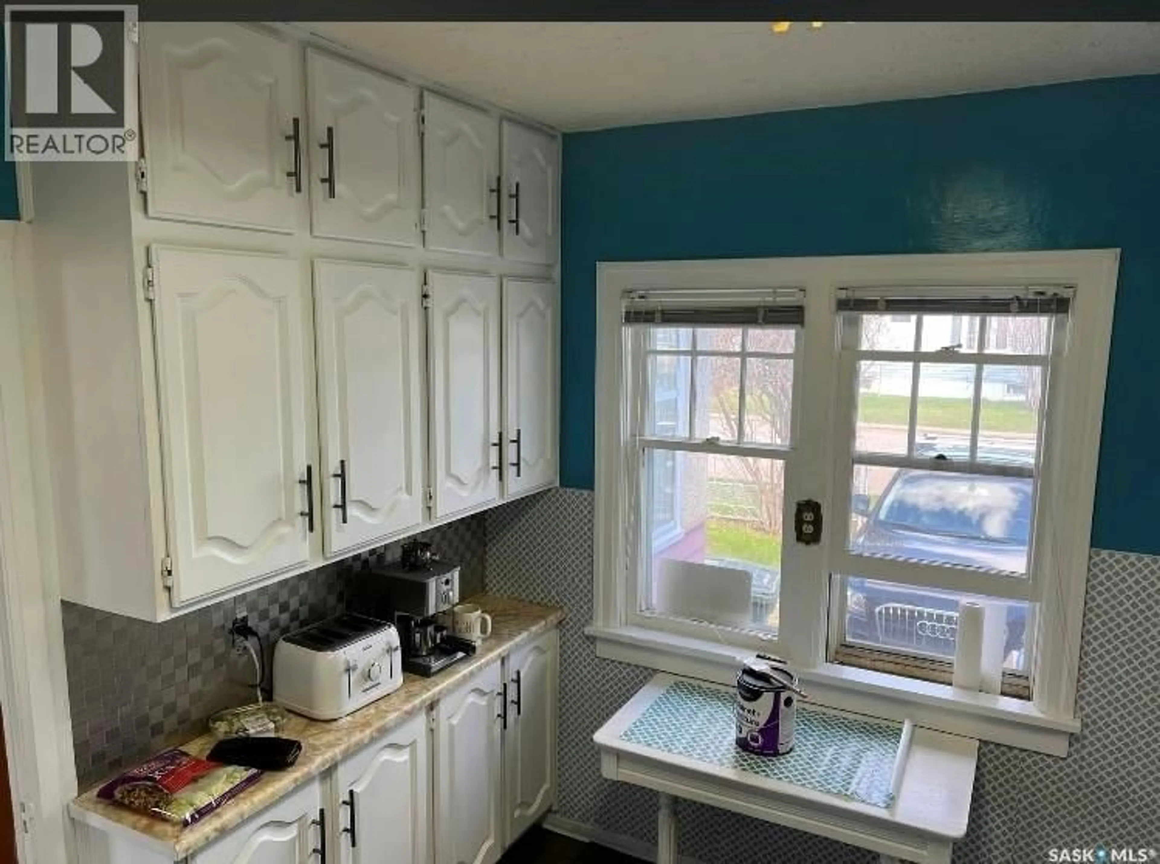 Standard kitchen, unknown for 357 12TH STREET, Prince Albert Saskatchewan S6V1C2