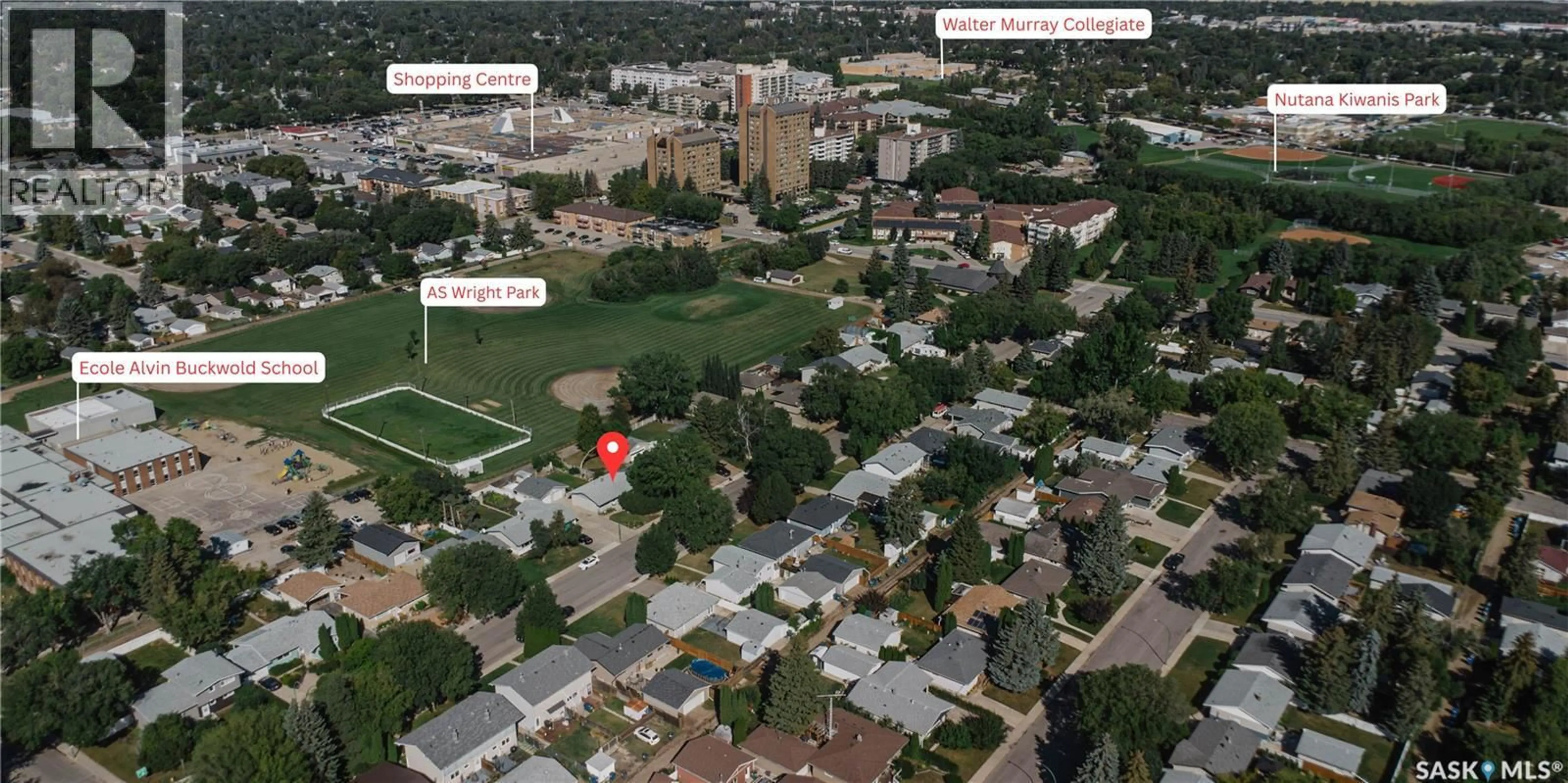 A pic from outside/outdoor area/front of a property/back of a property/a pic from drone, city buildings view from balcony for 850 EAST CENTRE, Saskatoon Saskatchewan S7J2Z7