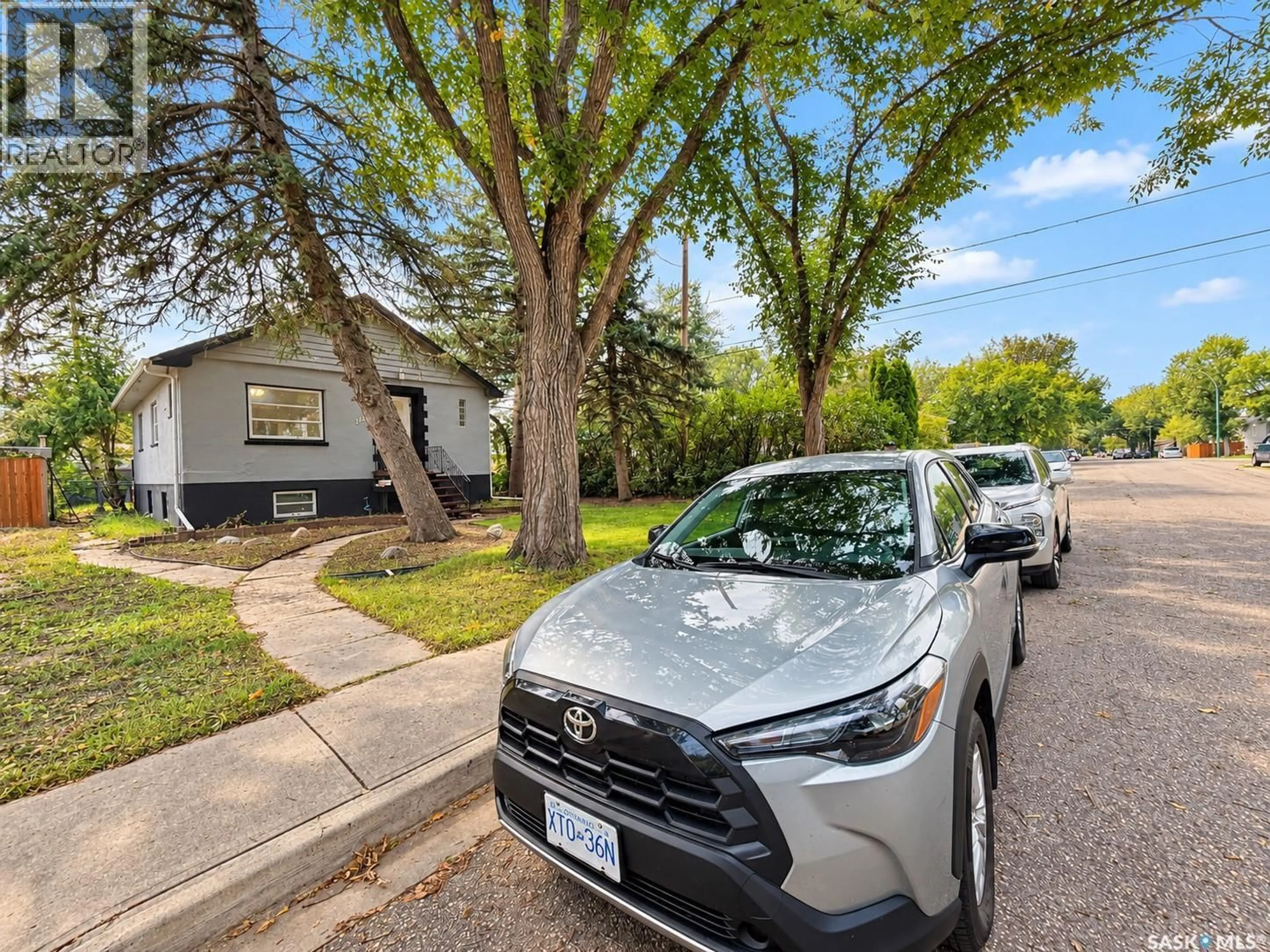 A pic from outside/outdoor area/front of a property/back of a property/a pic from drone, street for 1424 FORGET STREET, Regina Saskatchewan S4T4Y3