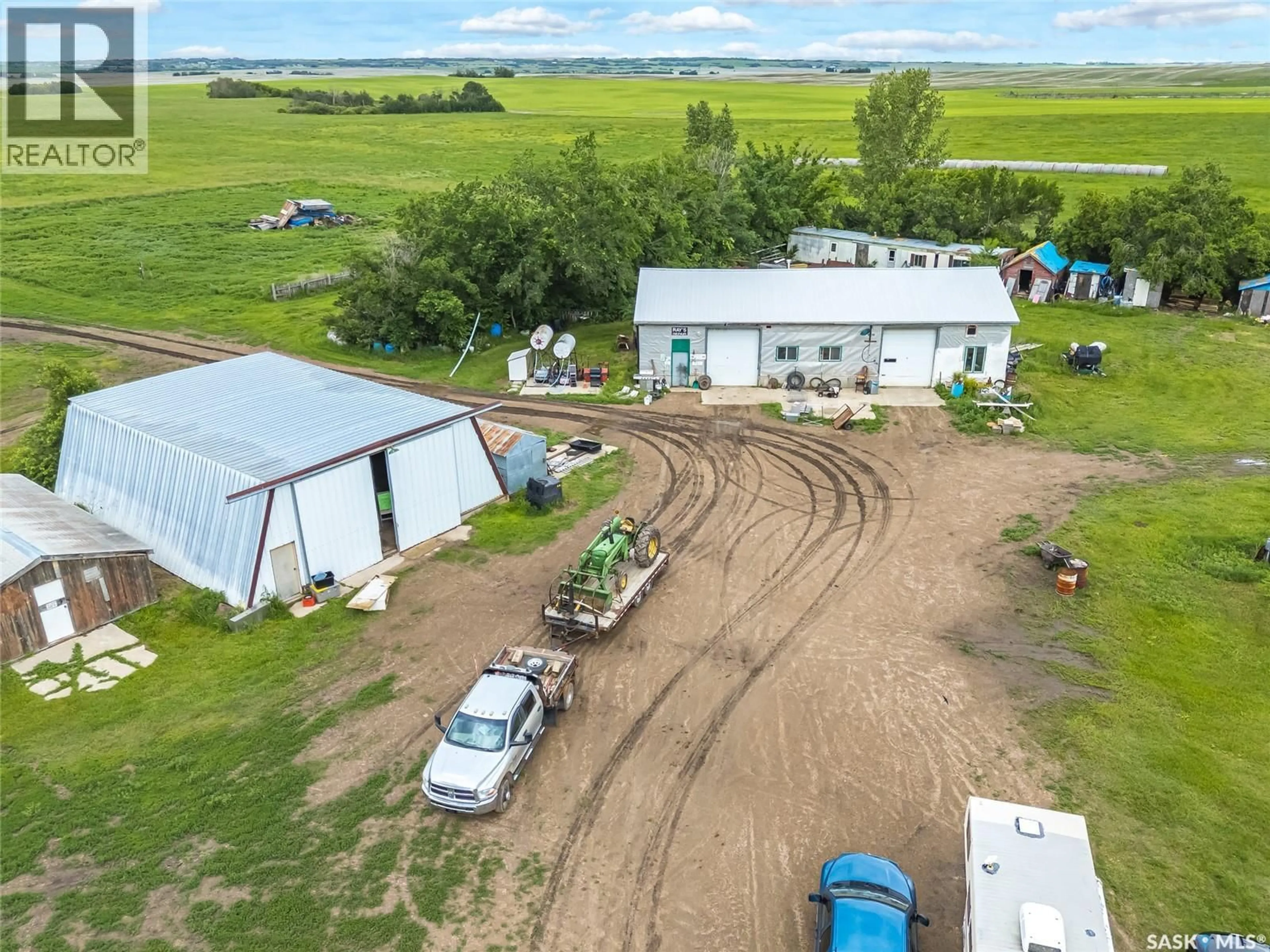 A pic from outside/outdoor area/front of a property/back of a property/a pic from drone, building for 46 HNATUK RD, Aberdeen No 373 Saskatchewan S7A0A8