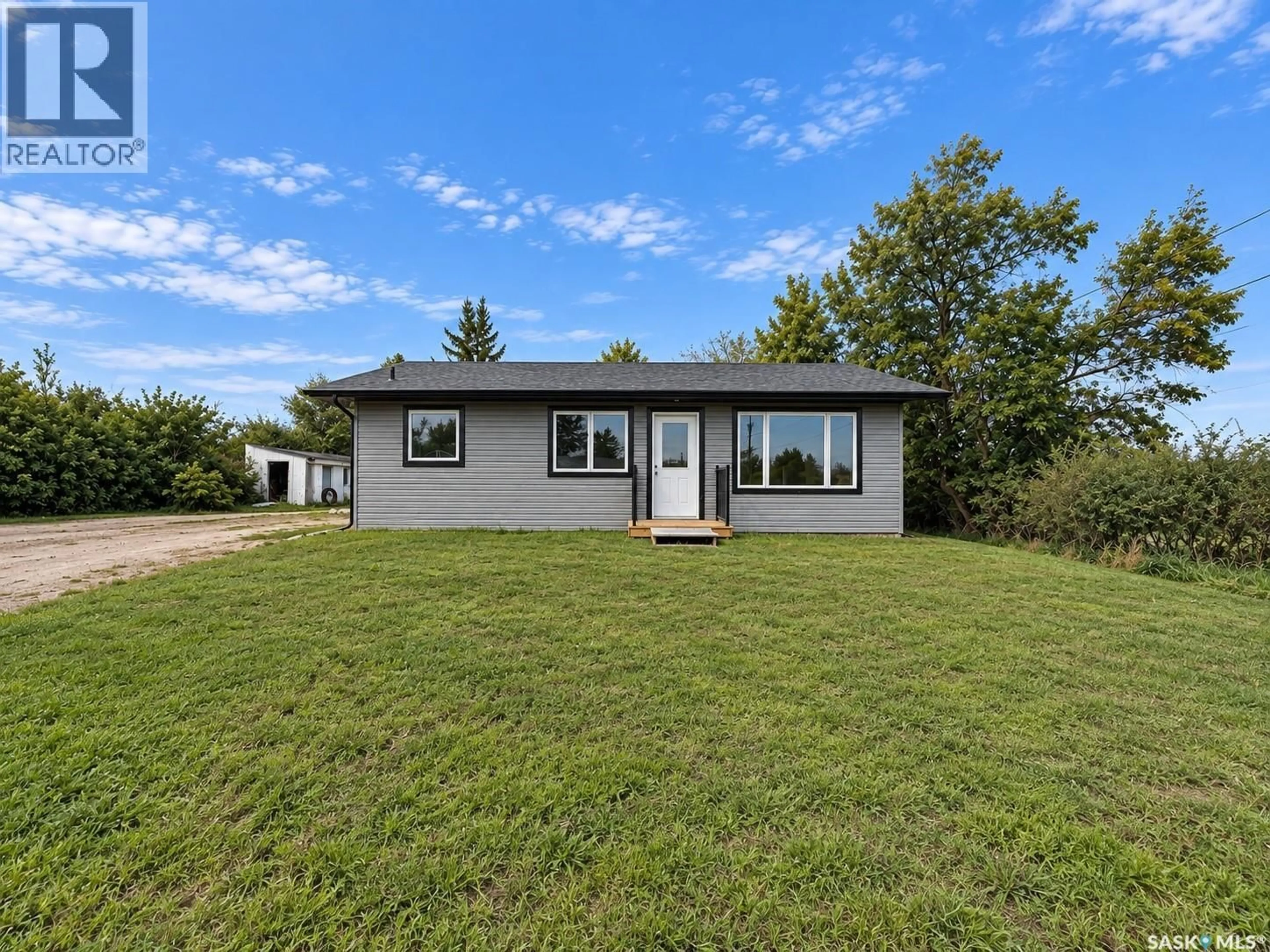 A pic from outside/outdoor area/front of a property/back of a property/a pic from drone, unknown for 511 1ST AVENUE, Wapella Saskatchewan S0G4Z0