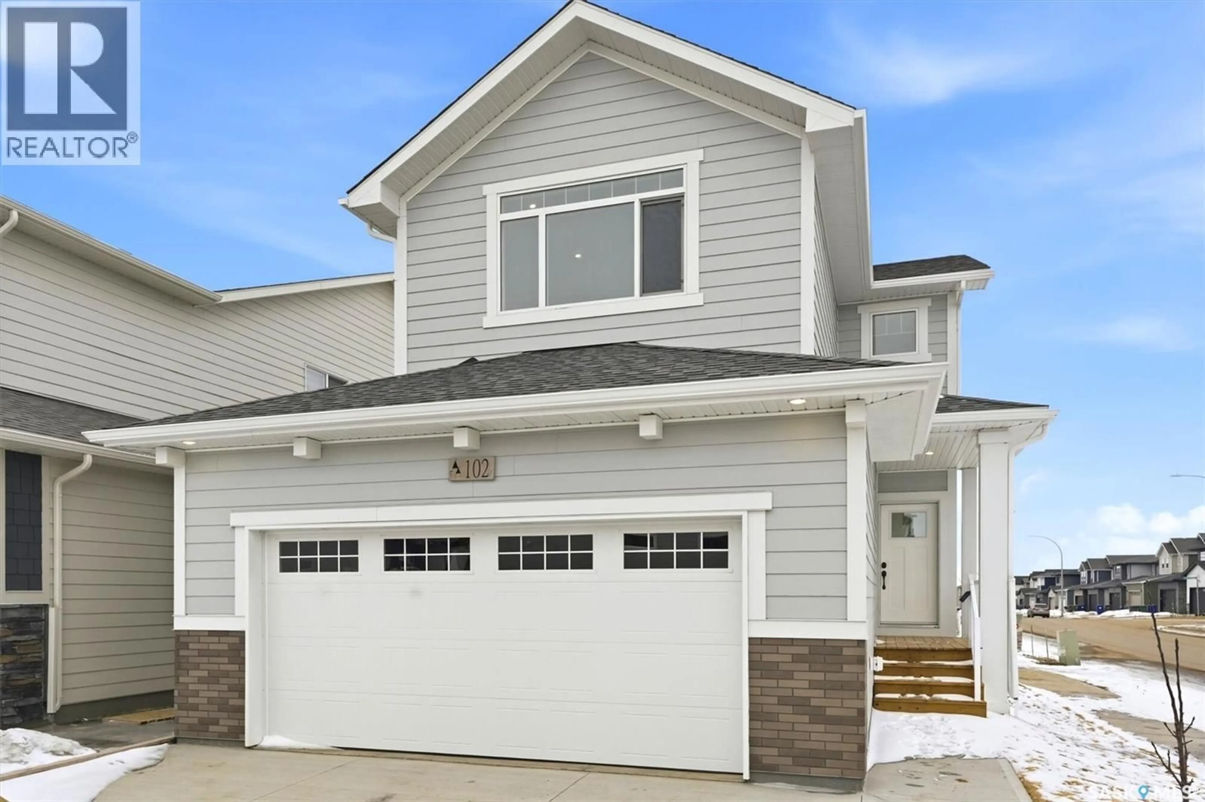Home with vinyl exterior material, street for 579 COCKCROFT COURT, Saskatoon Saskatchewan S7V1Y9