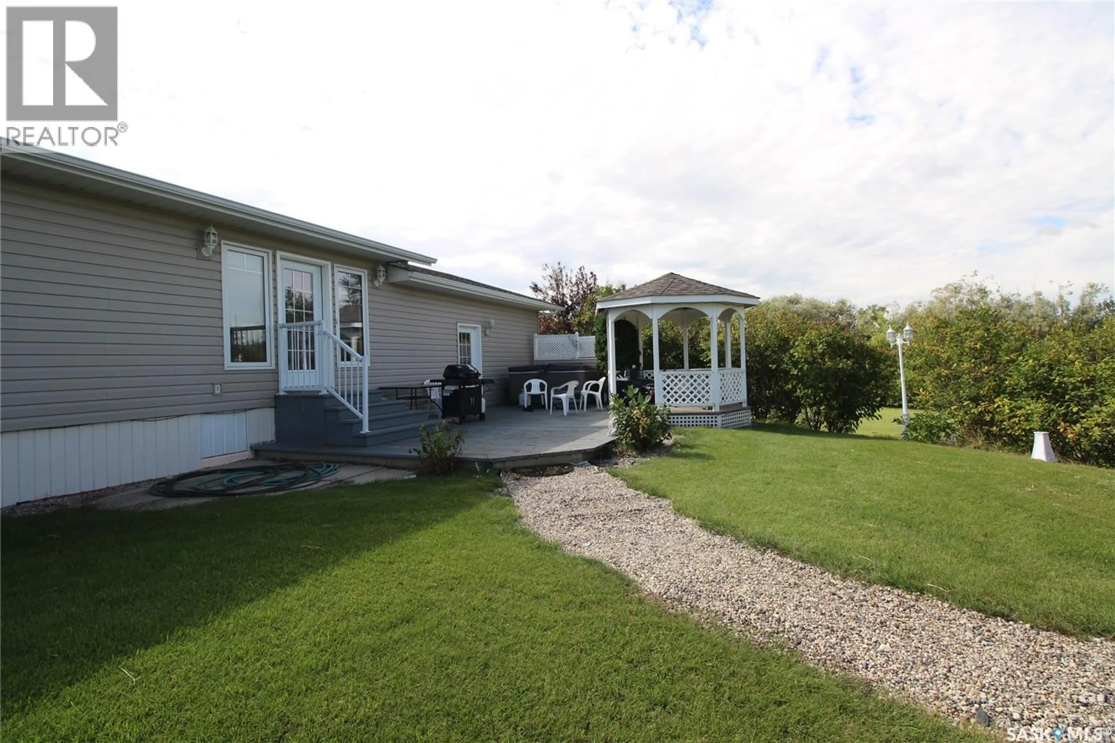 Patio, unknown for BOWEY ACREAGE, Rocanville Rm No. 151 Saskatchewan S0A3L0