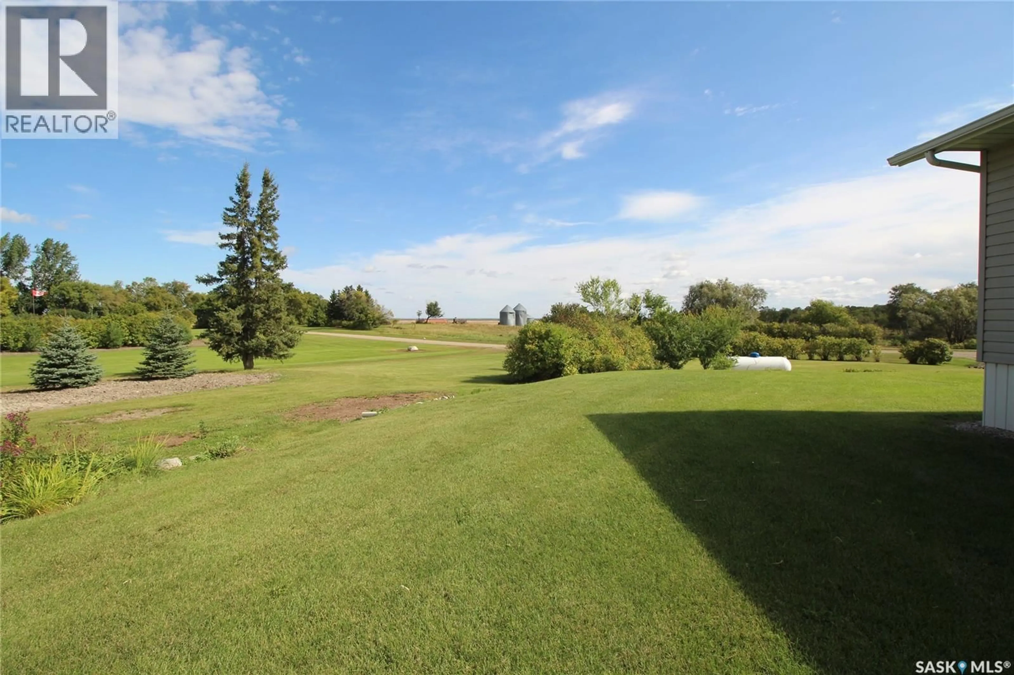 A pic from outside/outdoor area/front of a property/back of a property/a pic from drone, unknown for BOWEY ACREAGE, Rocanville Rm No. 151 Saskatchewan S0A3L0