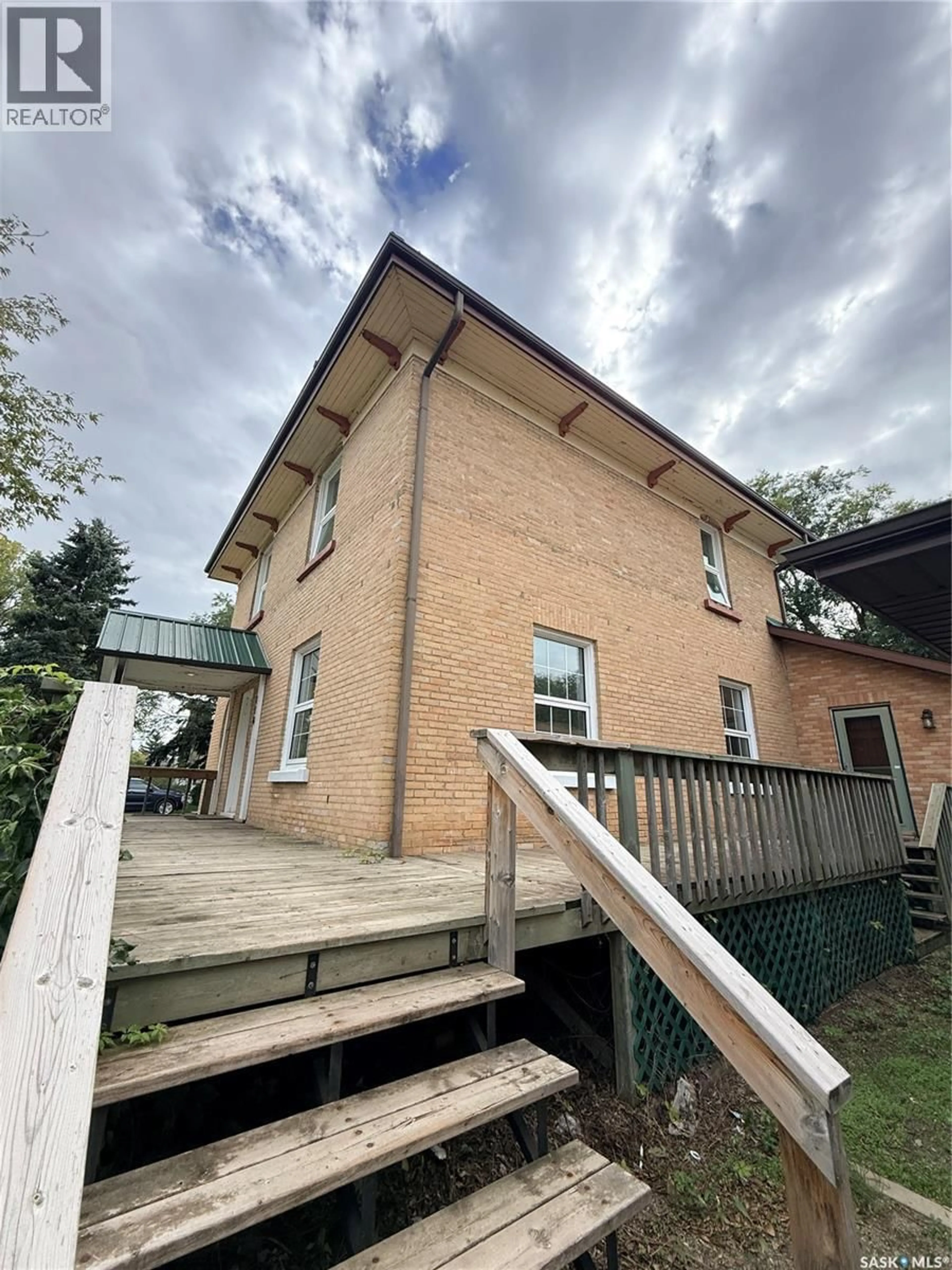A pic from outside/outdoor area/front of a property/back of a property/a pic from drone, building for 114 SECOND STREET, Carnduff Saskatchewan S0C0S0