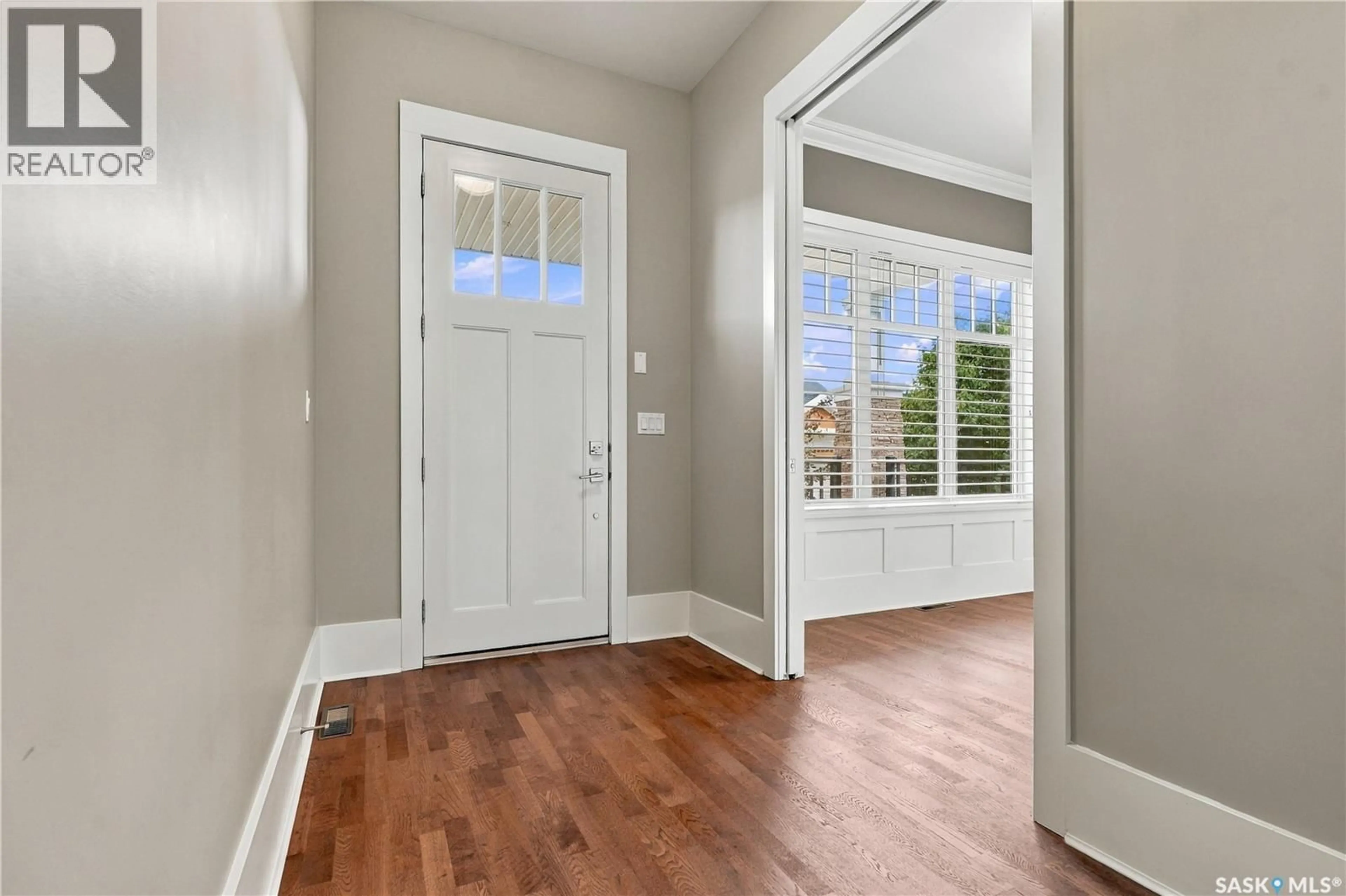 Indoor entryway for 27 115 MEADOWS BOULEVARD, Saskatoon Saskatchewan S7V0E6