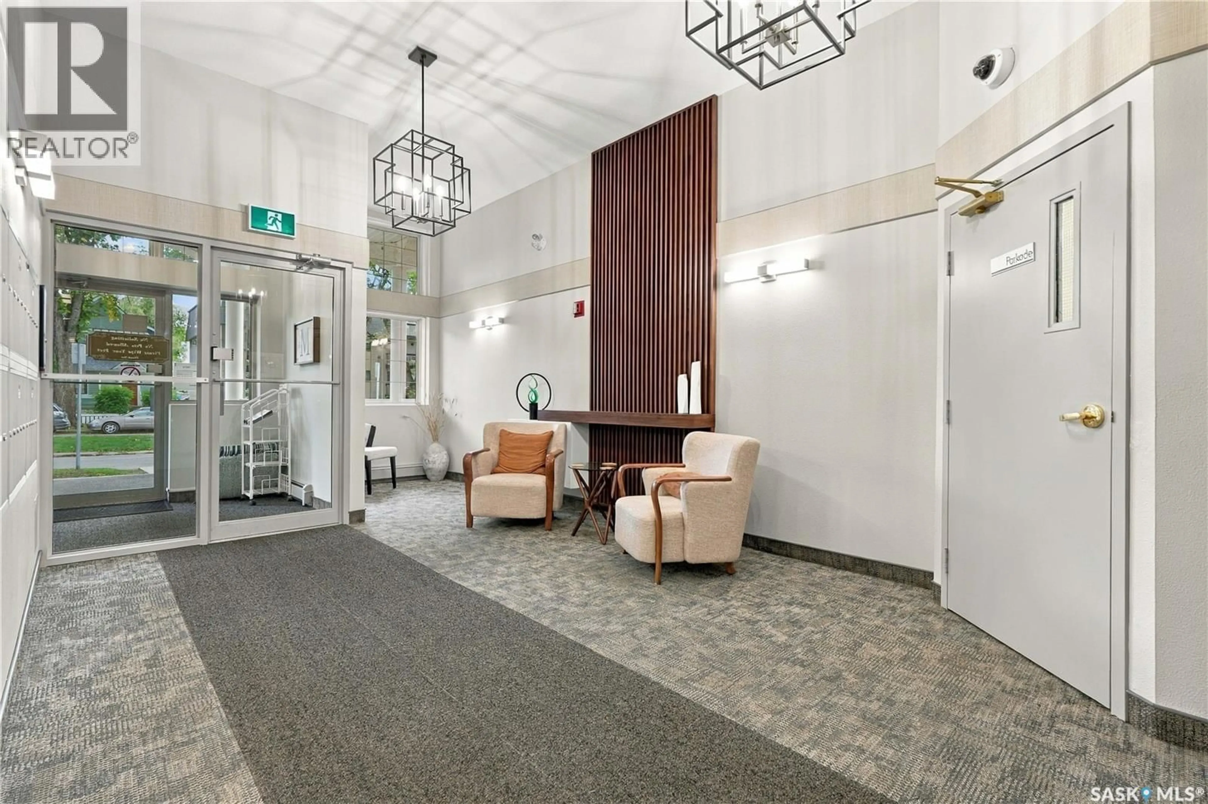 Indoor foyer for 306 - 435 MAIN STREET, Saskatoon Saskatchewan S7N0B9