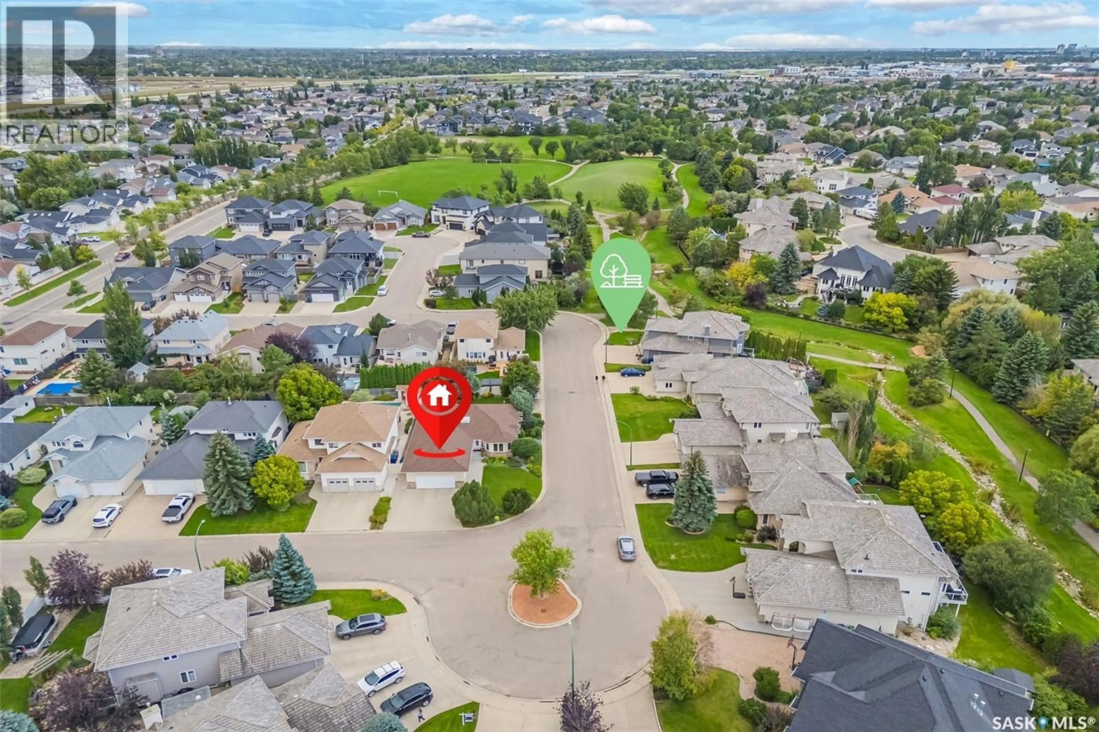 A pic from outside/outdoor area/front of a property/back of a property/a pic from drone, street for 123 HORLICK CRESCENT, Saskatoon Saskatchewan S7N4R5