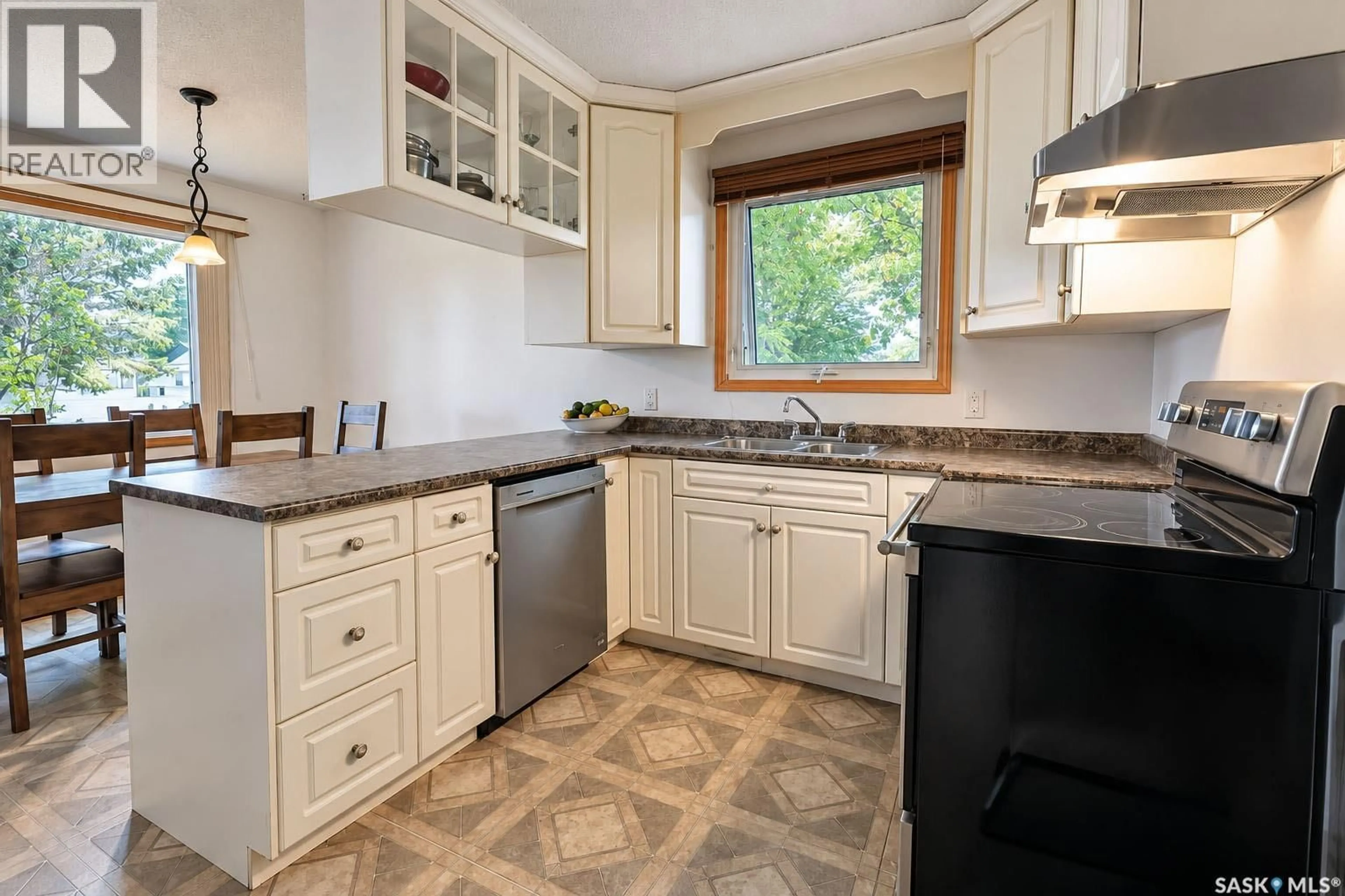 Standard kitchen, ceramic/tile floor for 1399 6TH STREET, Prince Albert Saskatchewan S6V0R1