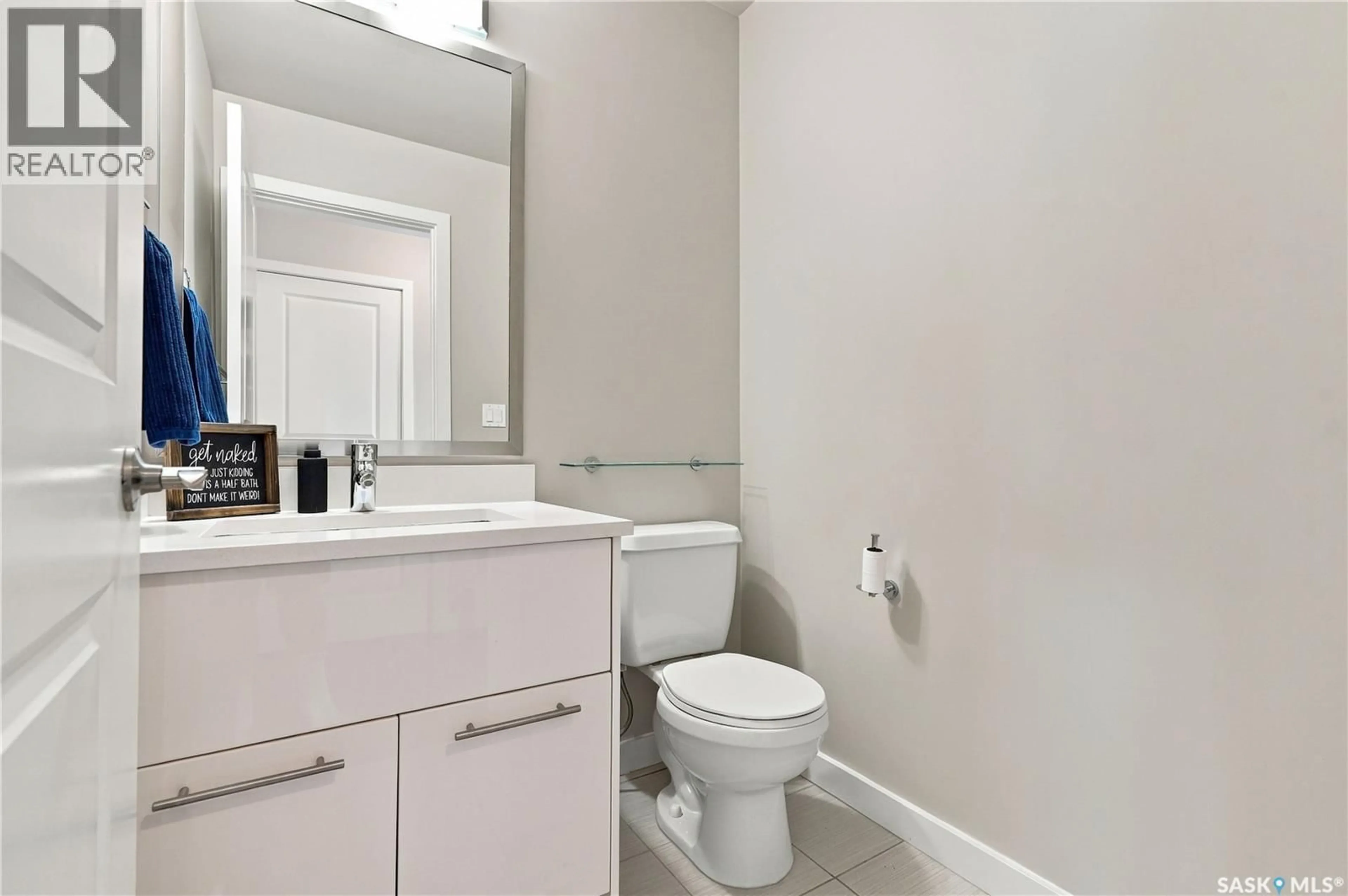 Standard bathroom, unknown for 203 - 410 LEDINGHAM WAY, Saskatoon Saskatchewan S7V0C4