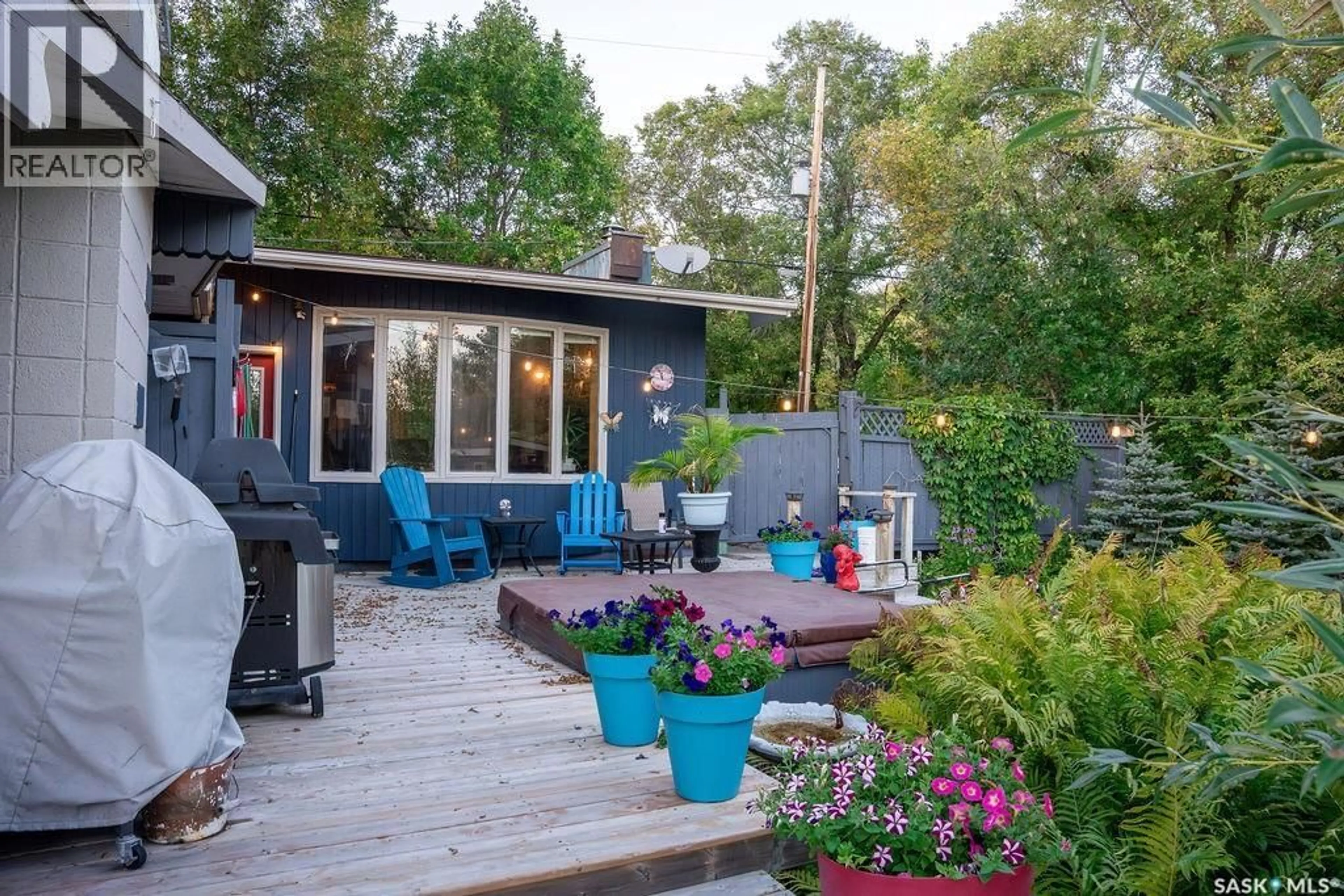 Patio, street for 526 PASQUA LAKE ROAD, North Qu'Appelle Rm No. 187 Saskatchewan S0G1S0