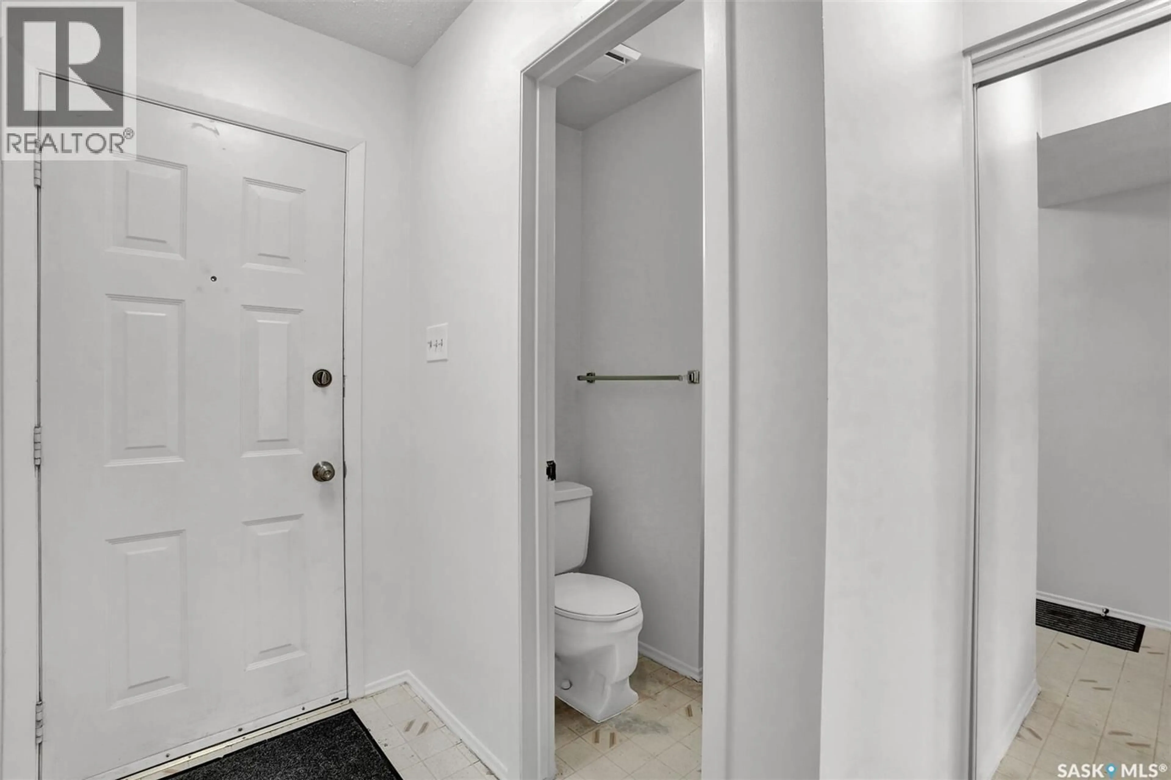 Unknown for 97 MACKENZIE WAY, Regina Saskatchewan S4N5M8