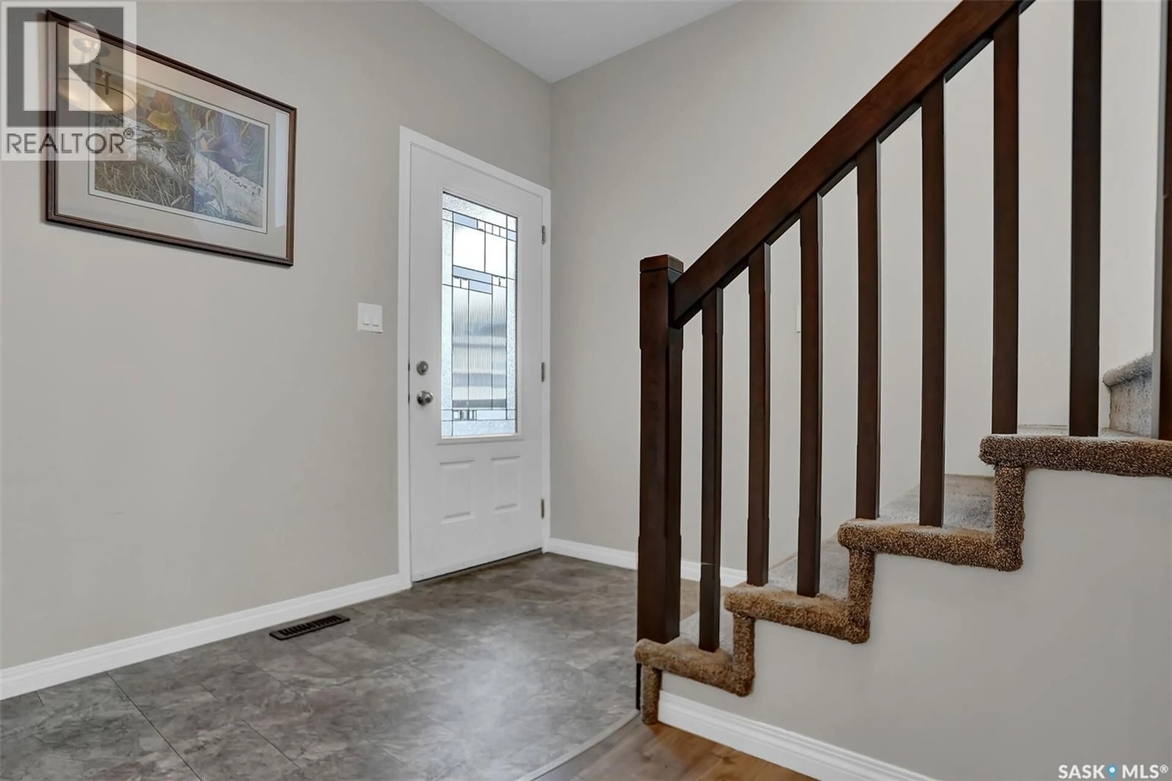 Indoor entryway for E - 4237 GREEN OLIVE WAY, Regina Saskatchewan S4V1P9