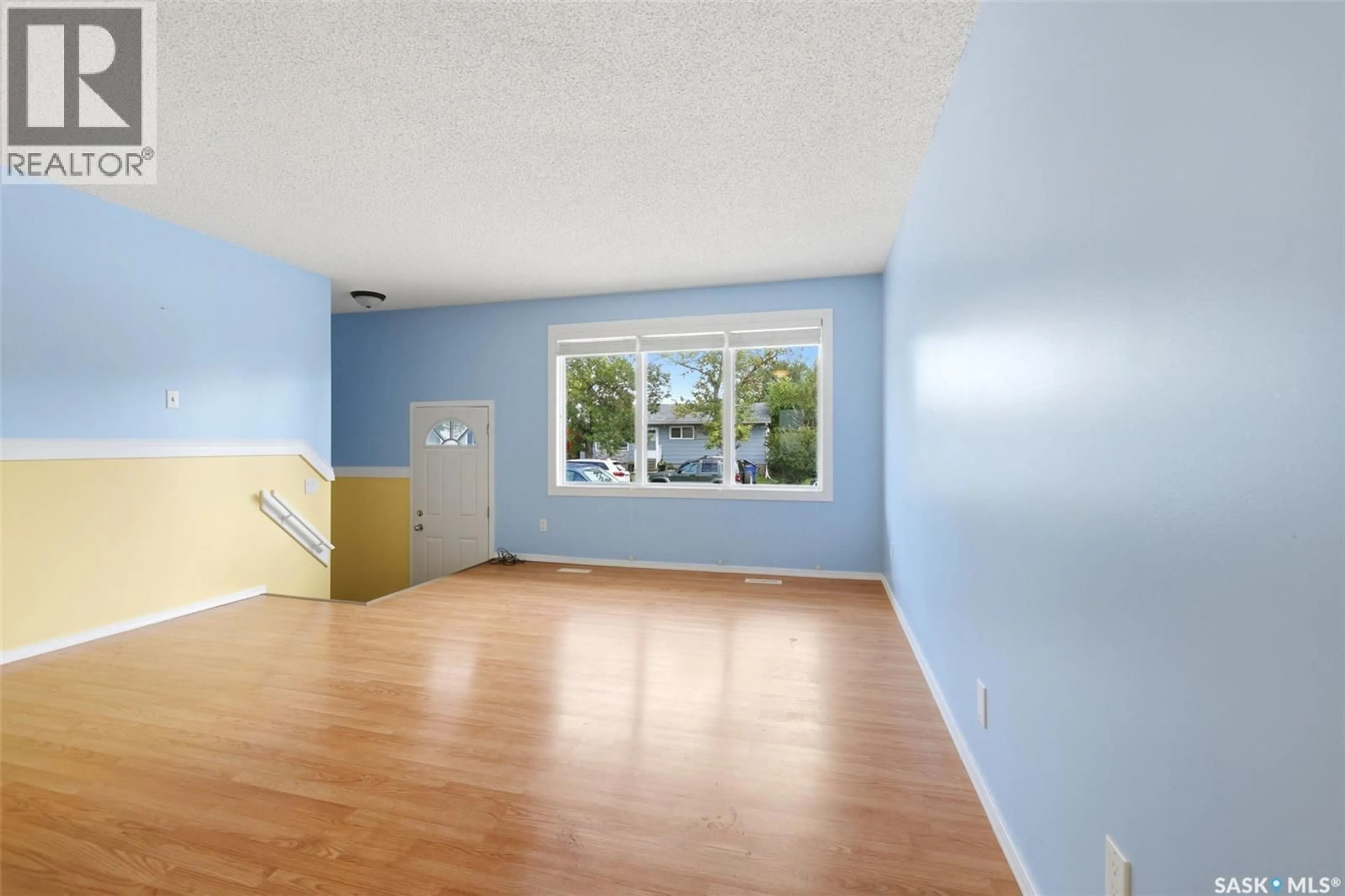 A pic of a room for 87 VERNON CRESCENT, Regina Saskatchewan S4R7S8