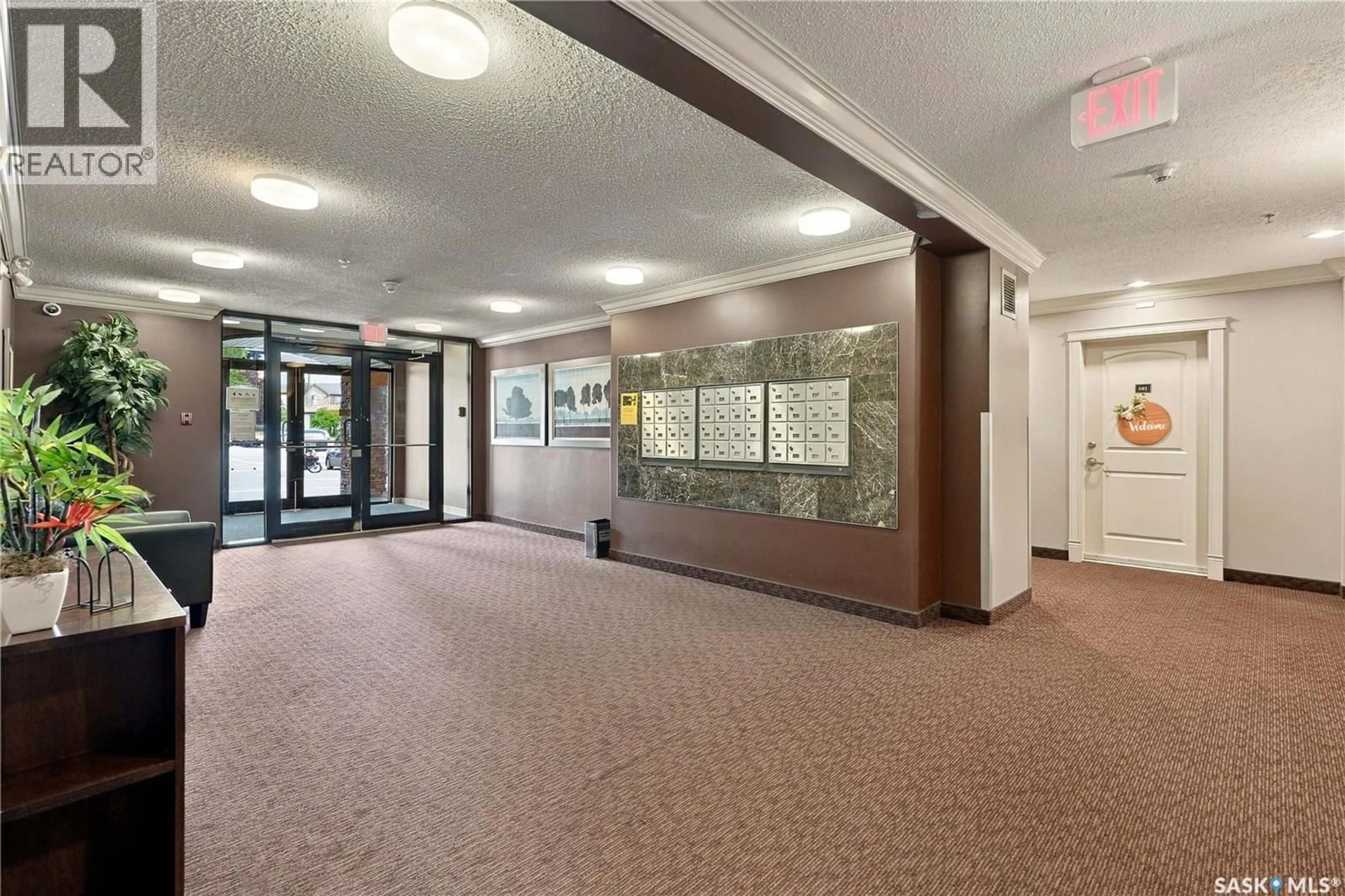 Indoor foyer for A106 - 103 WELLMAN LANE, Saskatoon Saskatchewan S7T0C1