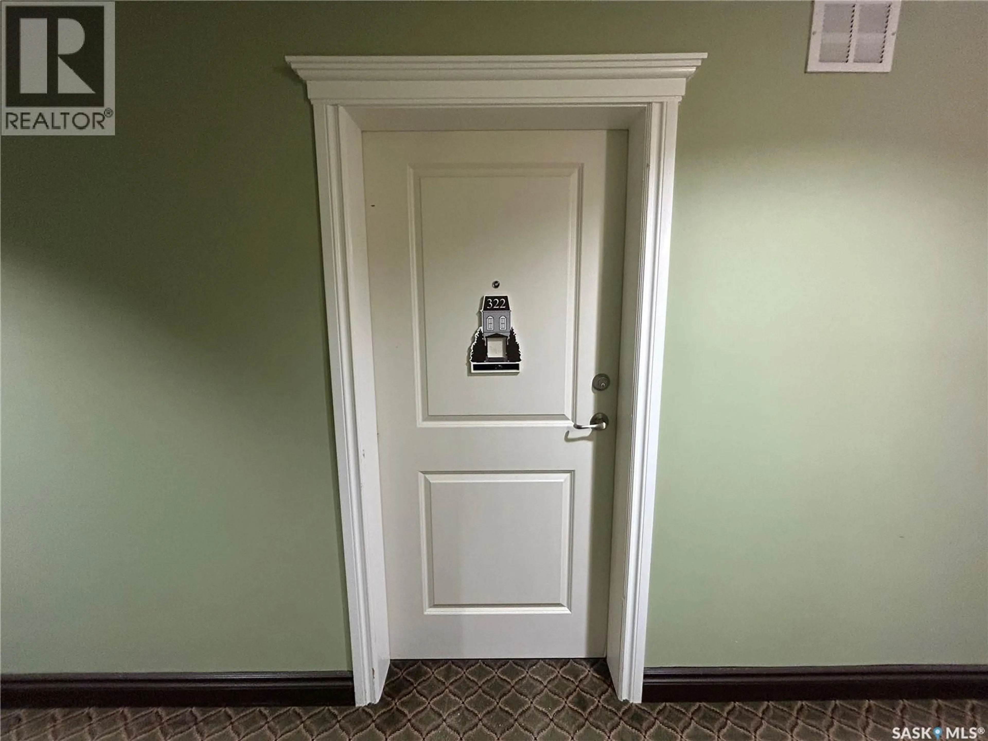 Indoor entryway for 322/321 - 601 110TH AVENUE, Tisdale Saskatchewan S0E1T0