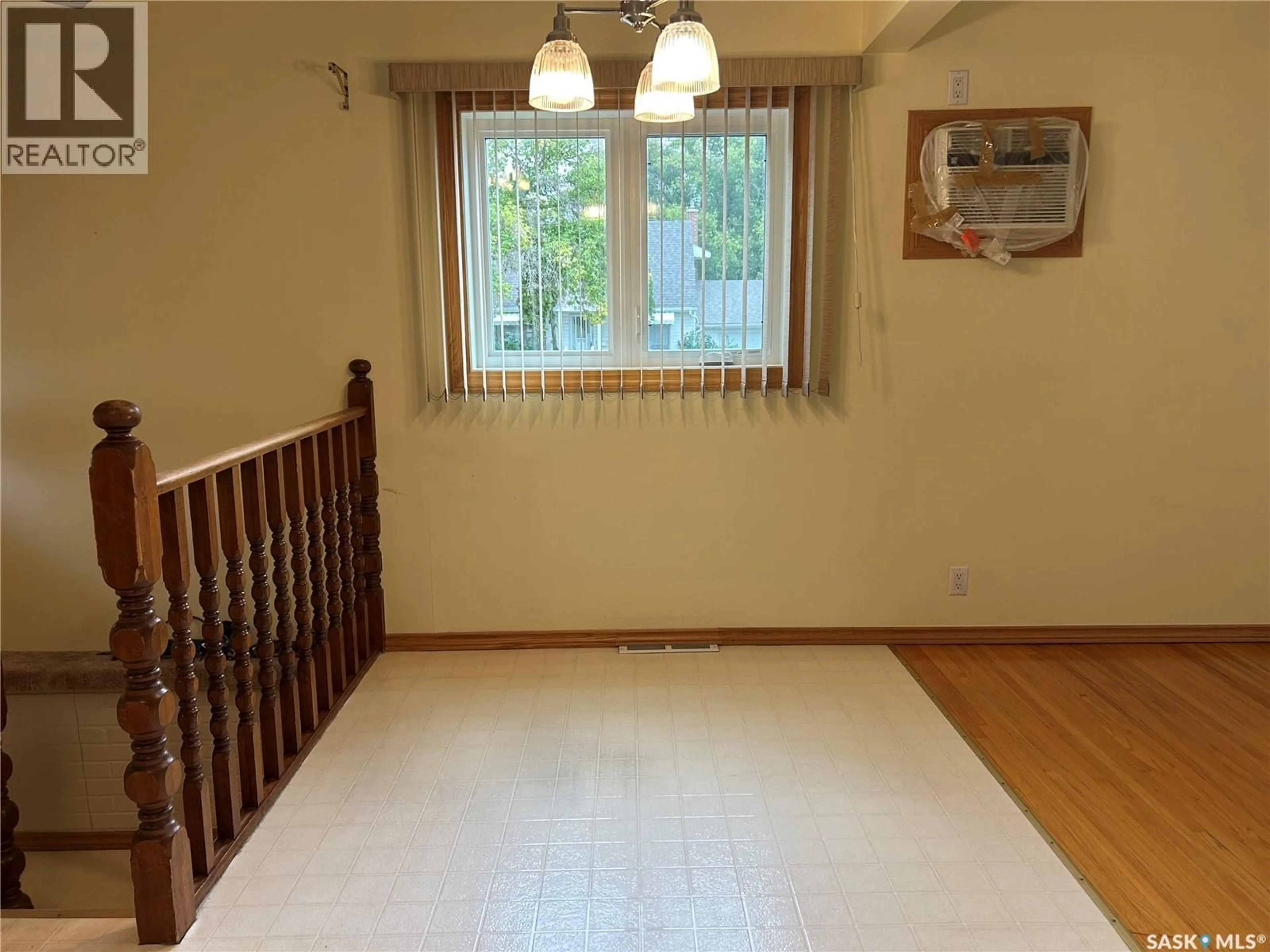A pic of a room for 706 VAUGHAN STREET, Moose Jaw Saskatchewan S6H5N5