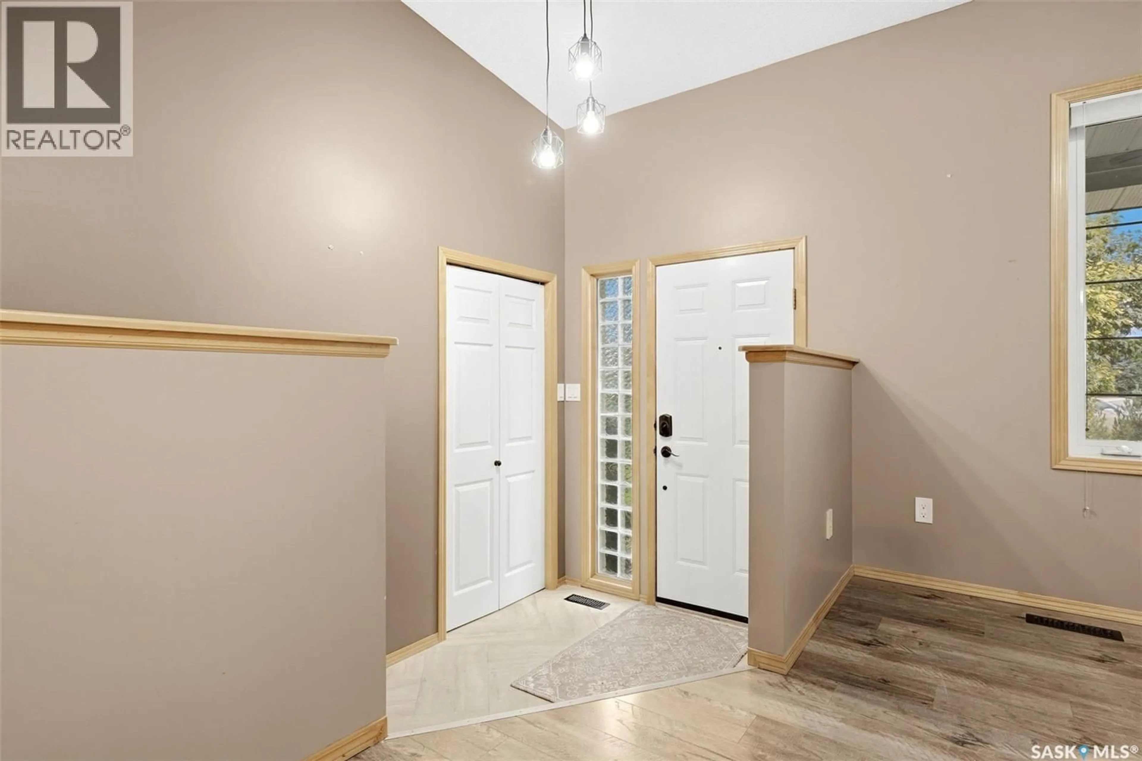 Indoor entryway for 12 STERN PLACE, Edenwold Rm No.158 Saskatchewan S4L1B2