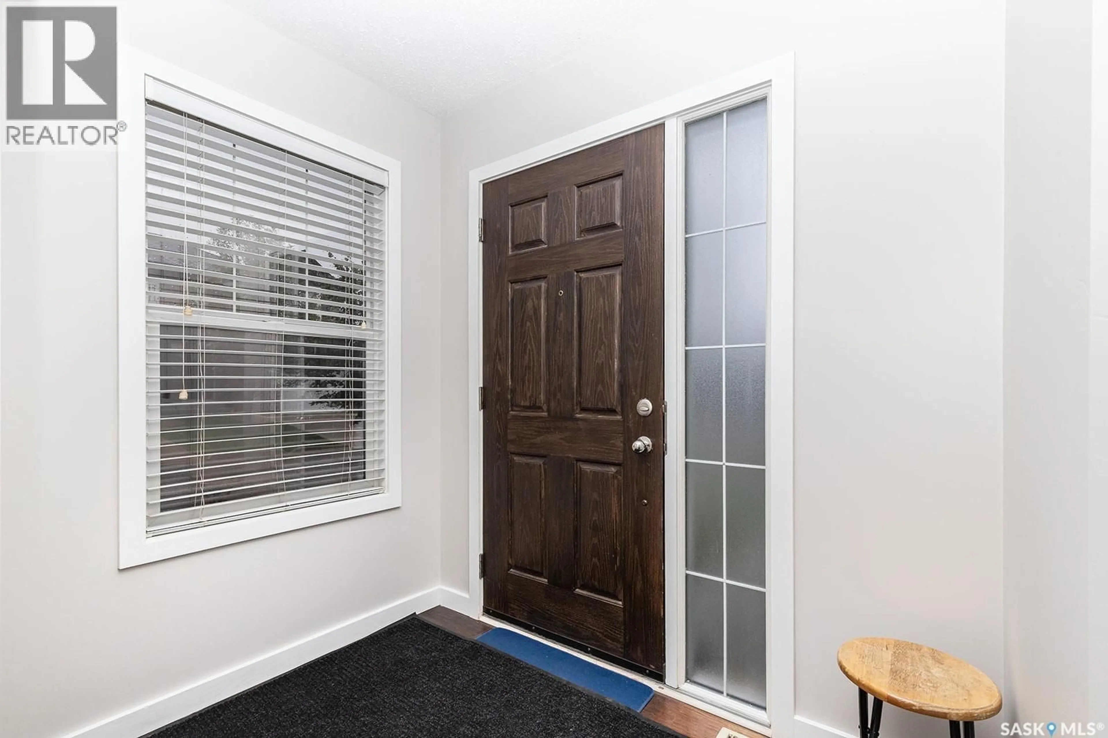 Indoor entryway for 410 - 211 LEDINGHAM WAY, Saskatoon Saskatchewan S7V0C4