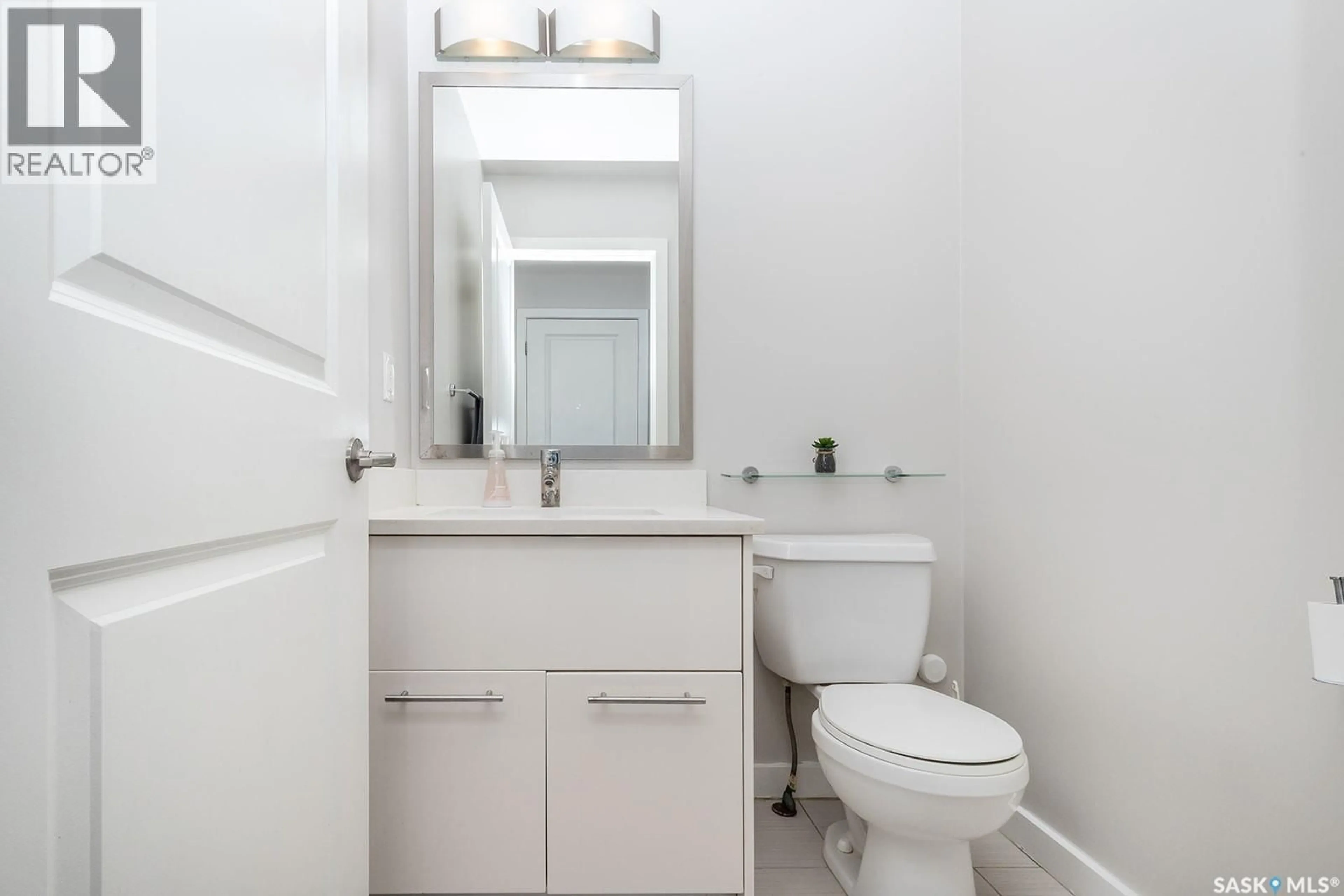 Standard bathroom, unknown for 410 - 211 LEDINGHAM WAY, Saskatoon Saskatchewan S7V0C4