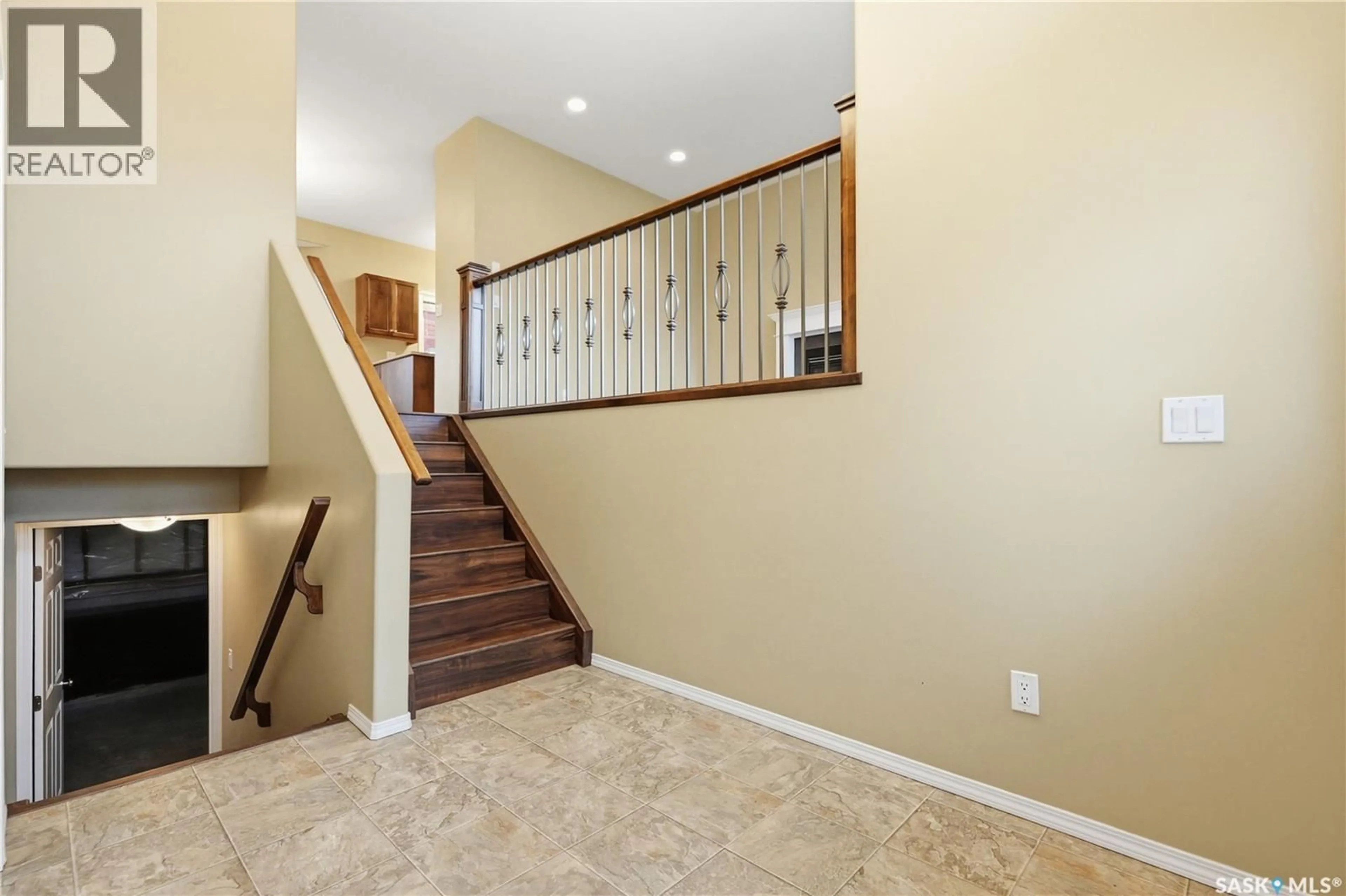 Unknown for 822 ROCK HILL LANE, Martensville Saskatchewan S0K0A2
