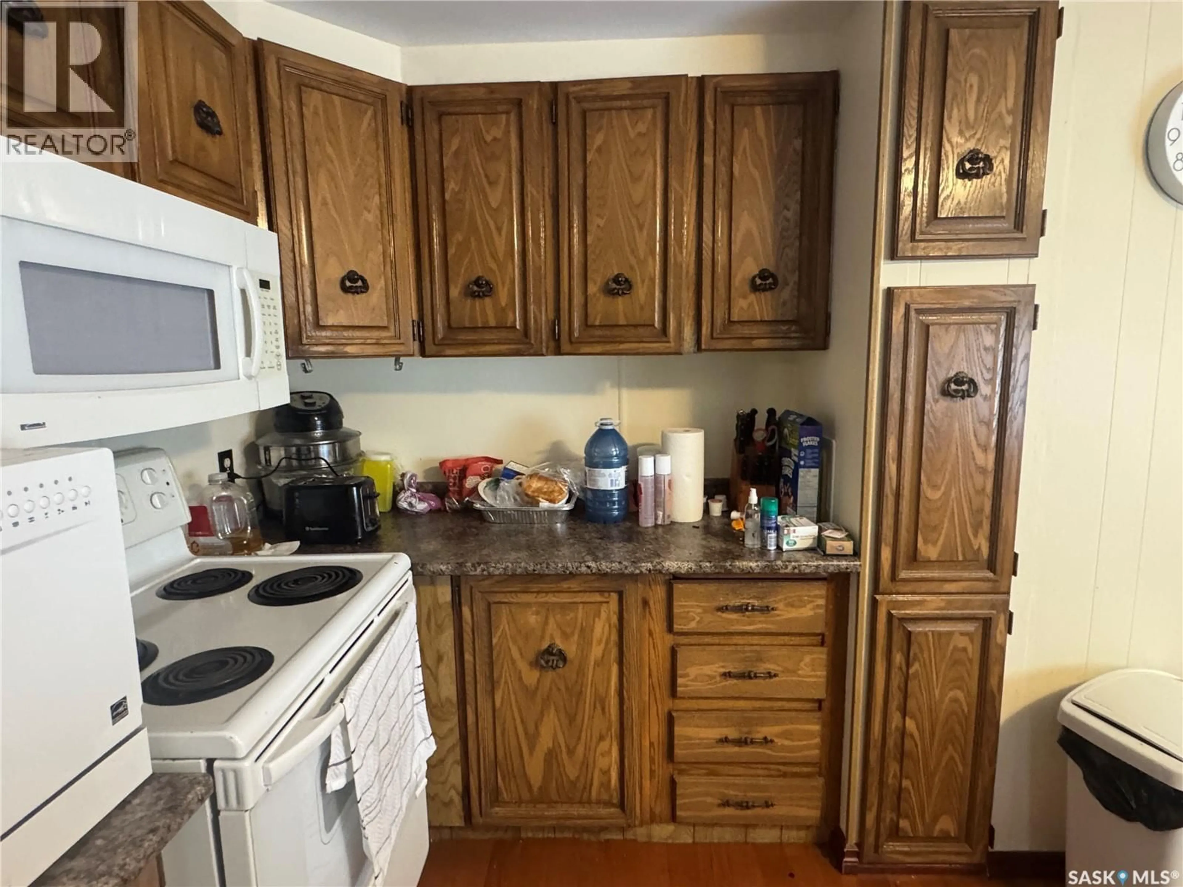 Standard kitchen, wood/laminate floor for 1028 DALBY CRESCENT, La Ronge Saskatchewan S0J1L0