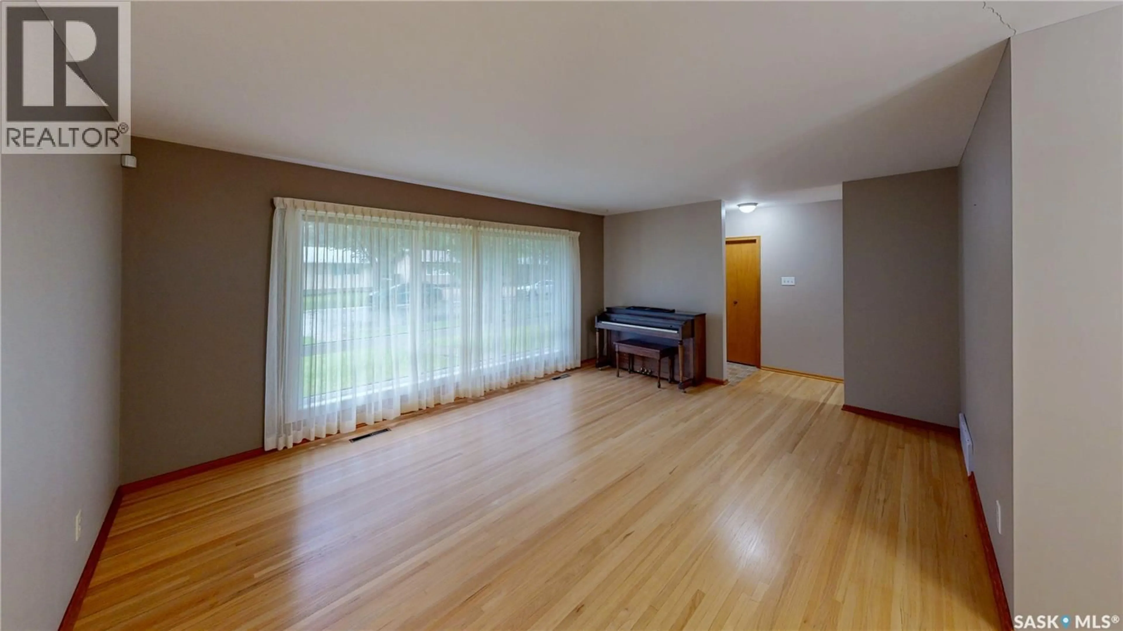 A pic of a room for 2 MALONE CRESCENT, Regina Saskatchewan S4S5R2
