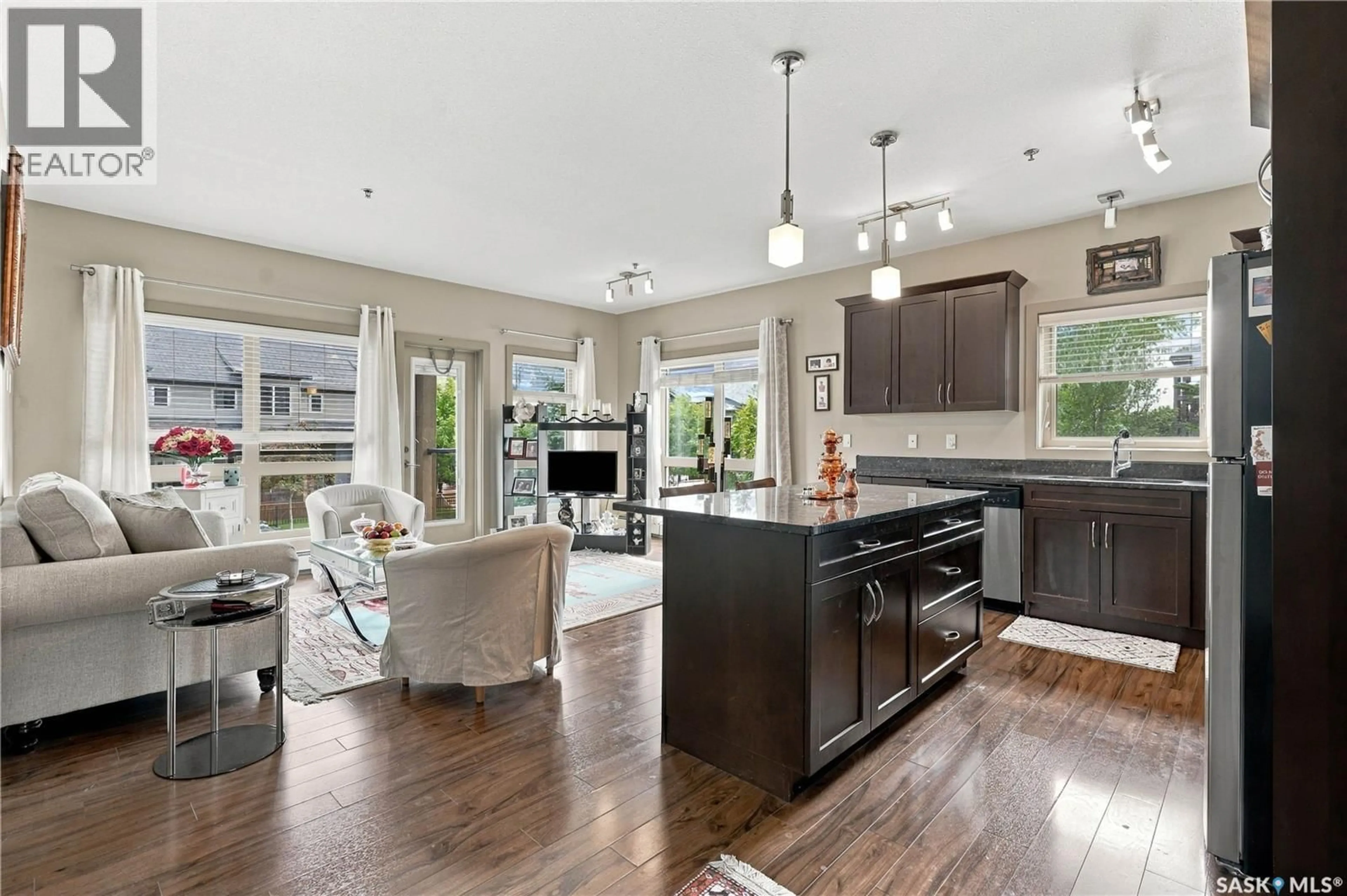Open concept kitchen, unknown for 121 - 133 WILLOWGROVE CRESCENT, Saskatoon Saskatchewan S7W0R1