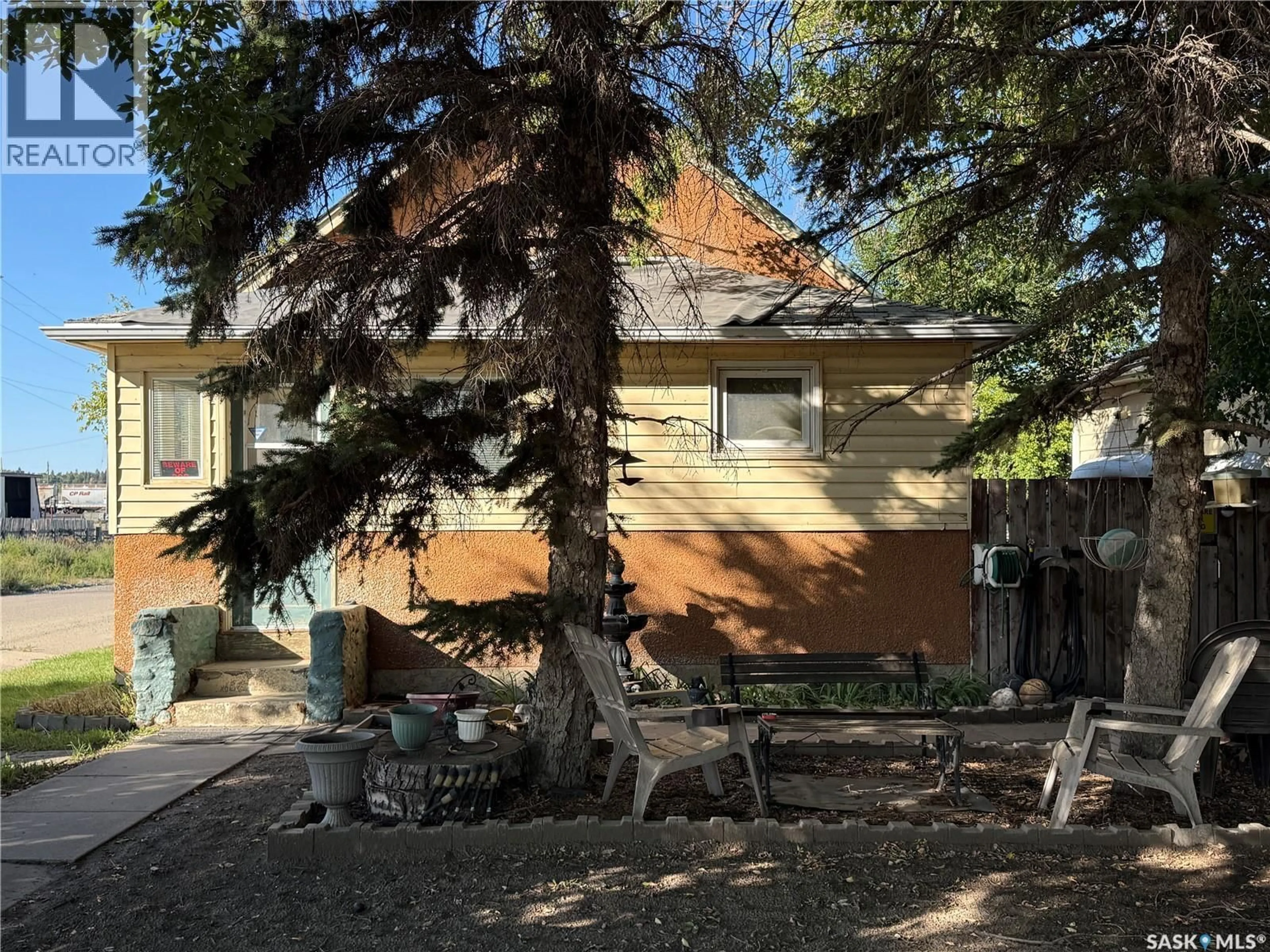 Unknown for 580 MAPLE STREET, Moose Jaw Saskatchewan S6H4X1