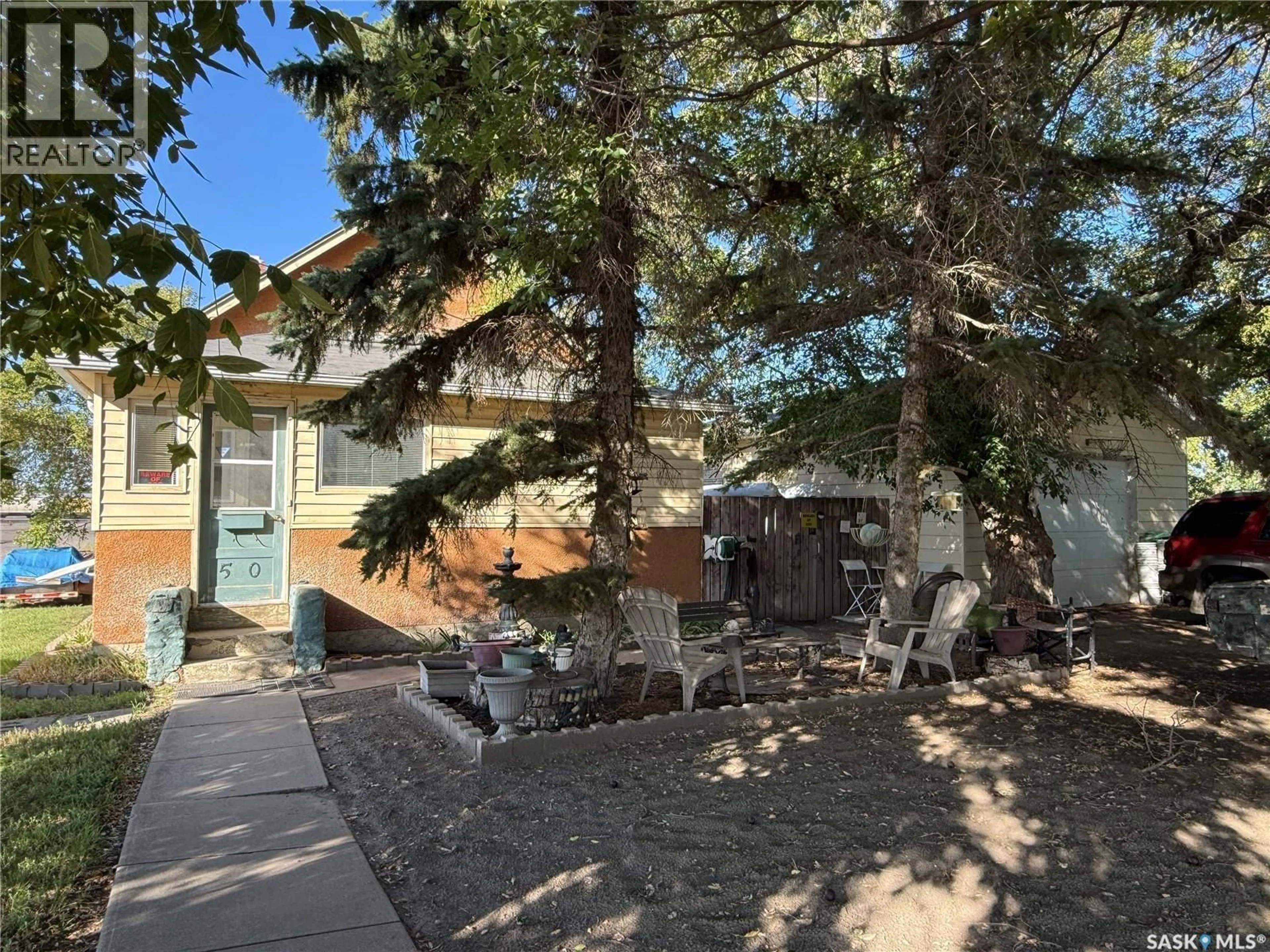 Unknown for 580 MAPLE STREET, Moose Jaw Saskatchewan S6H4X1