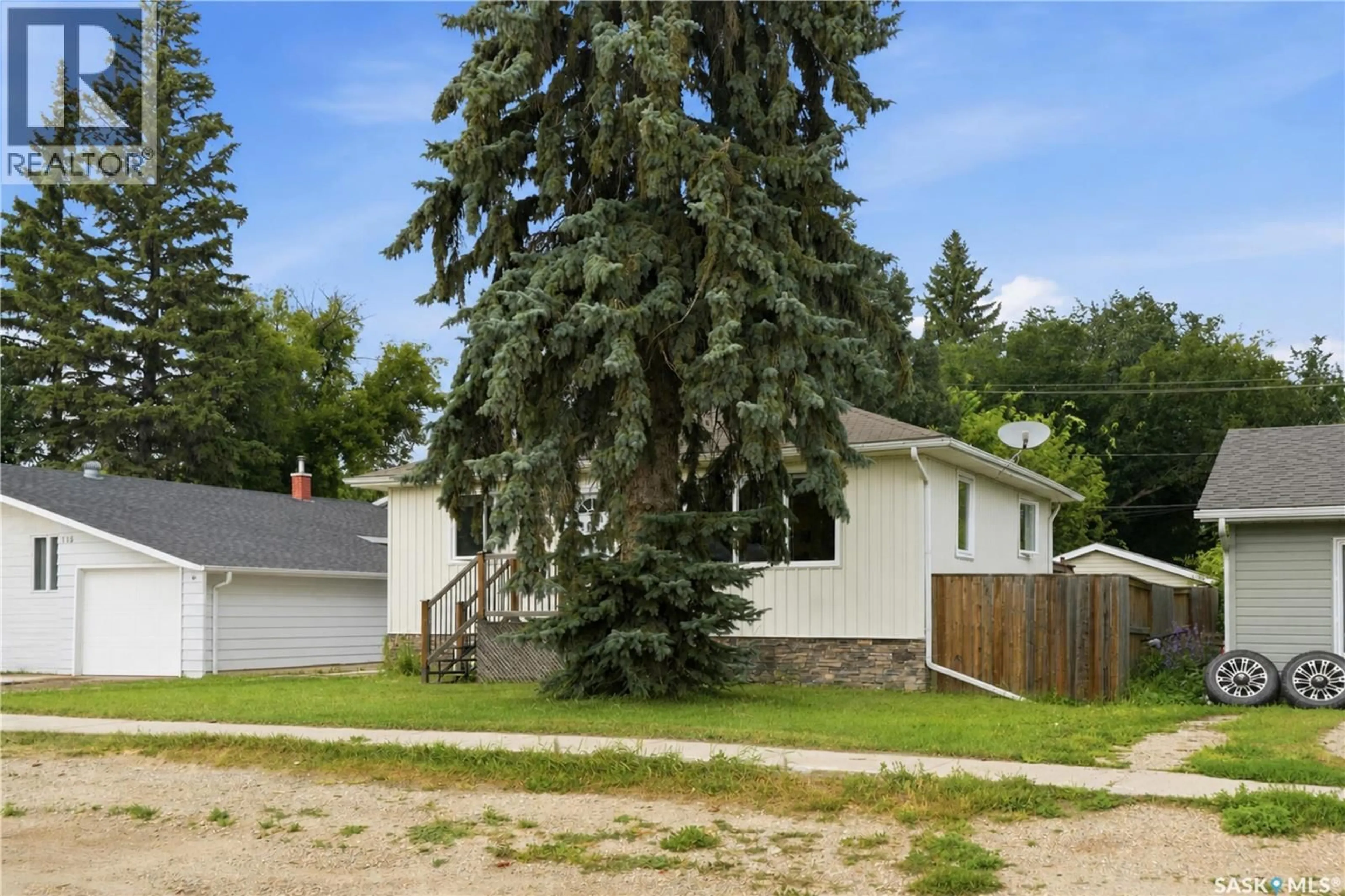 Unknown for 111 3RD STREET, Hague Saskatchewan S0K1X0