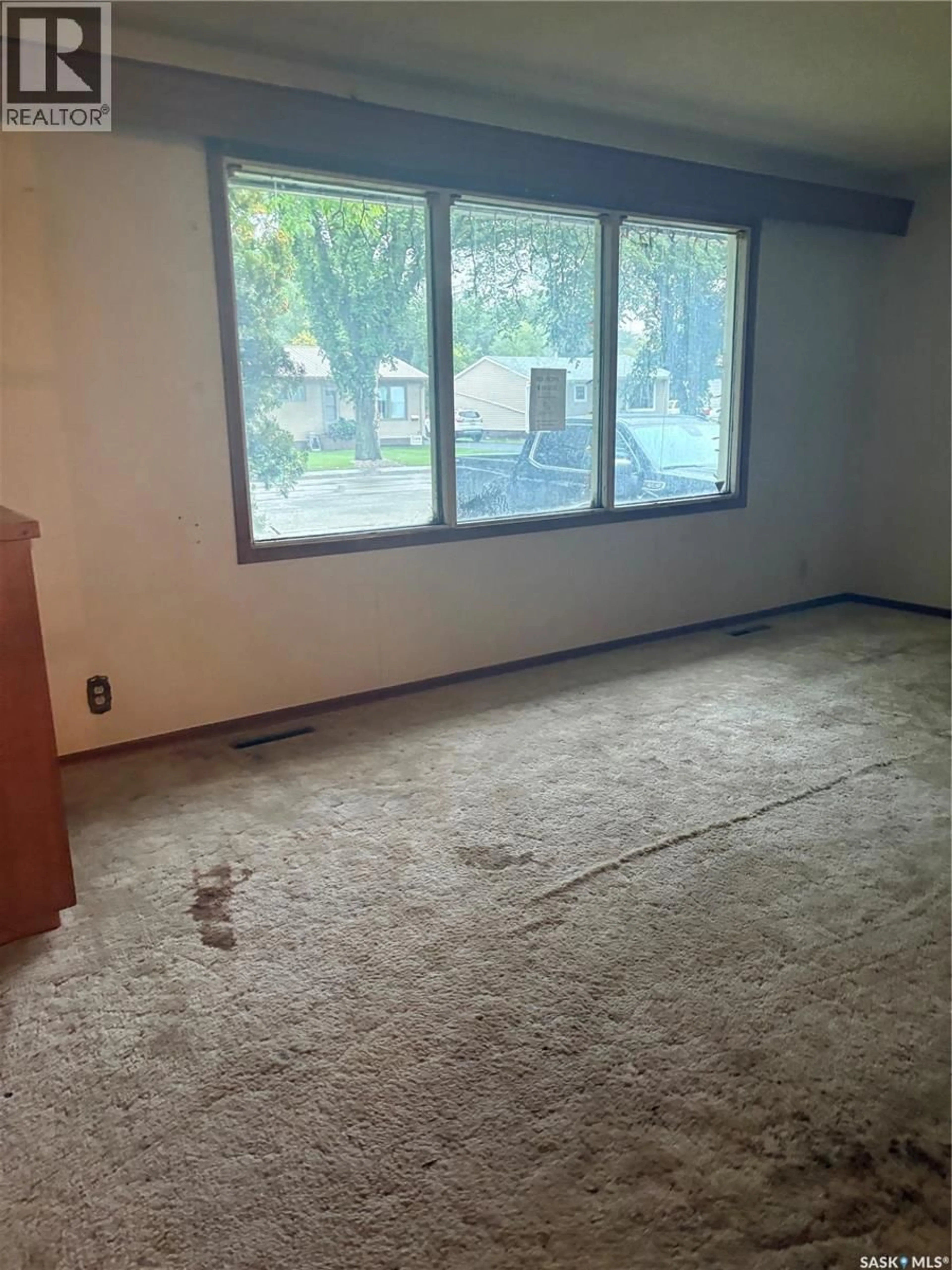 A pic of a room for 322 MYRTLE AVENUE, Yorkton Saskatchewan S3N1R6
